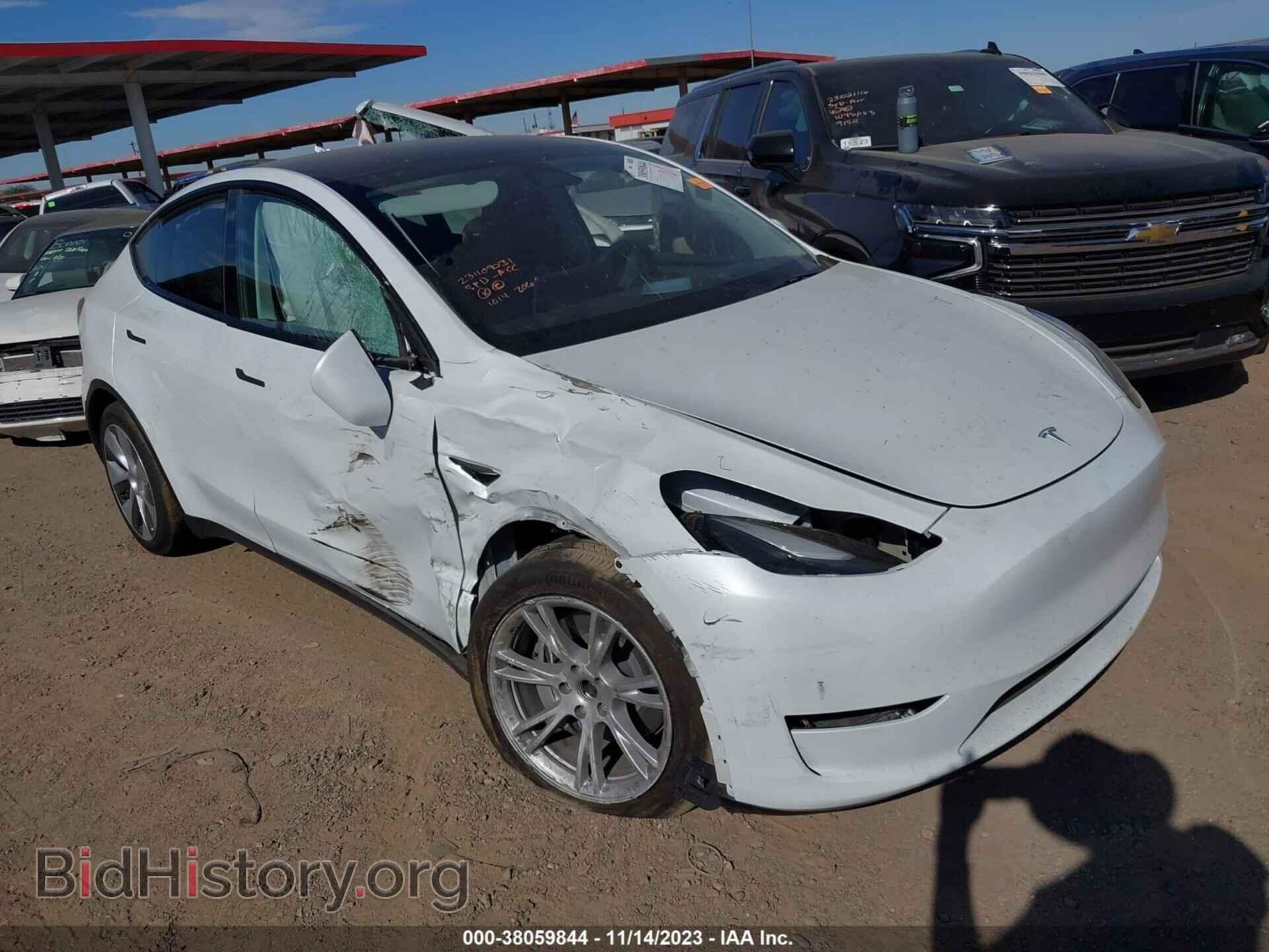 Фотография 7SAYGAEE3PF687966 - TESLA MODEL Y 2023
