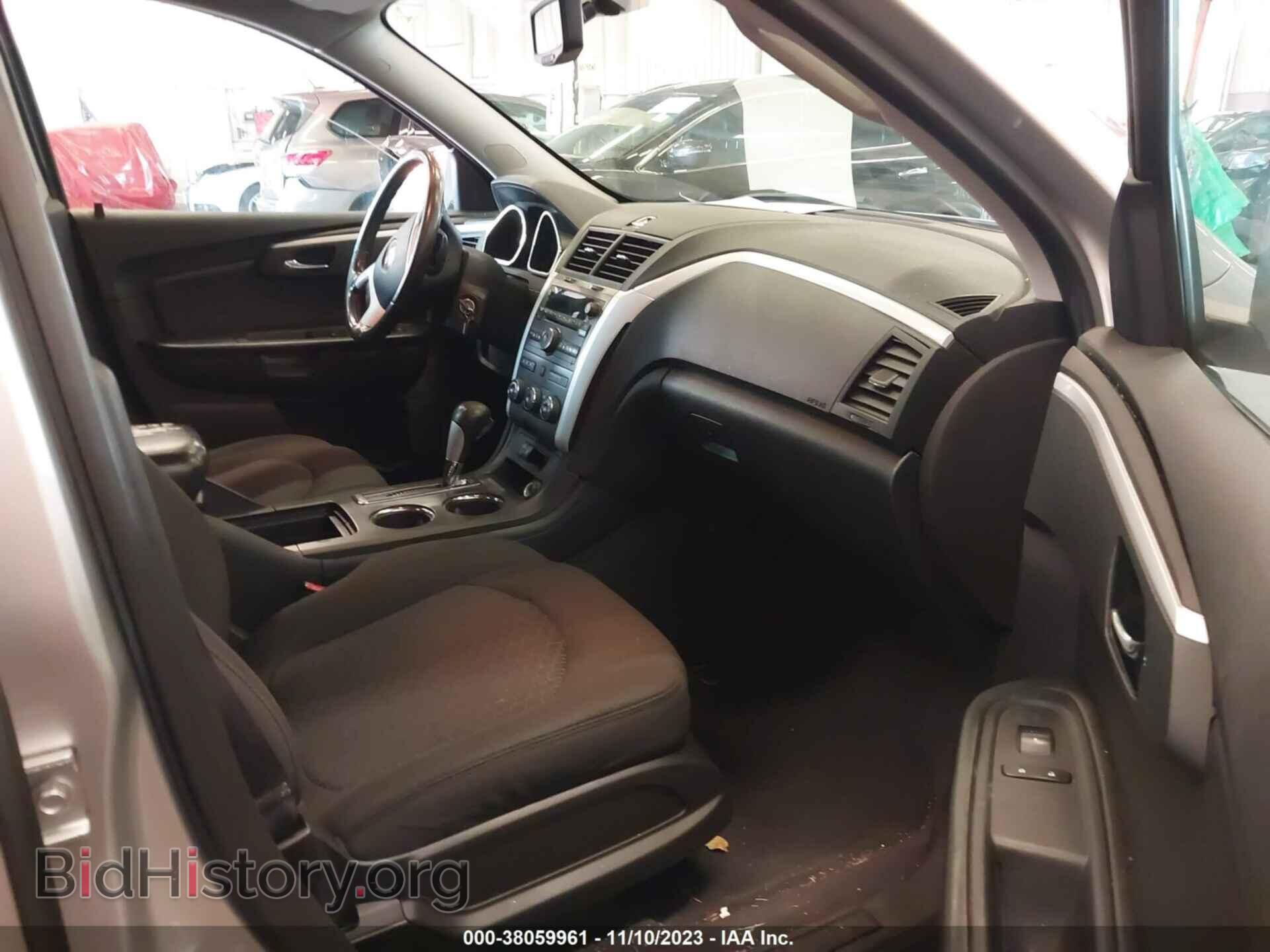 2010 CHEVROLET TRAVERSE - VIN: 1GNLVFED3AS107327 - Фото 5