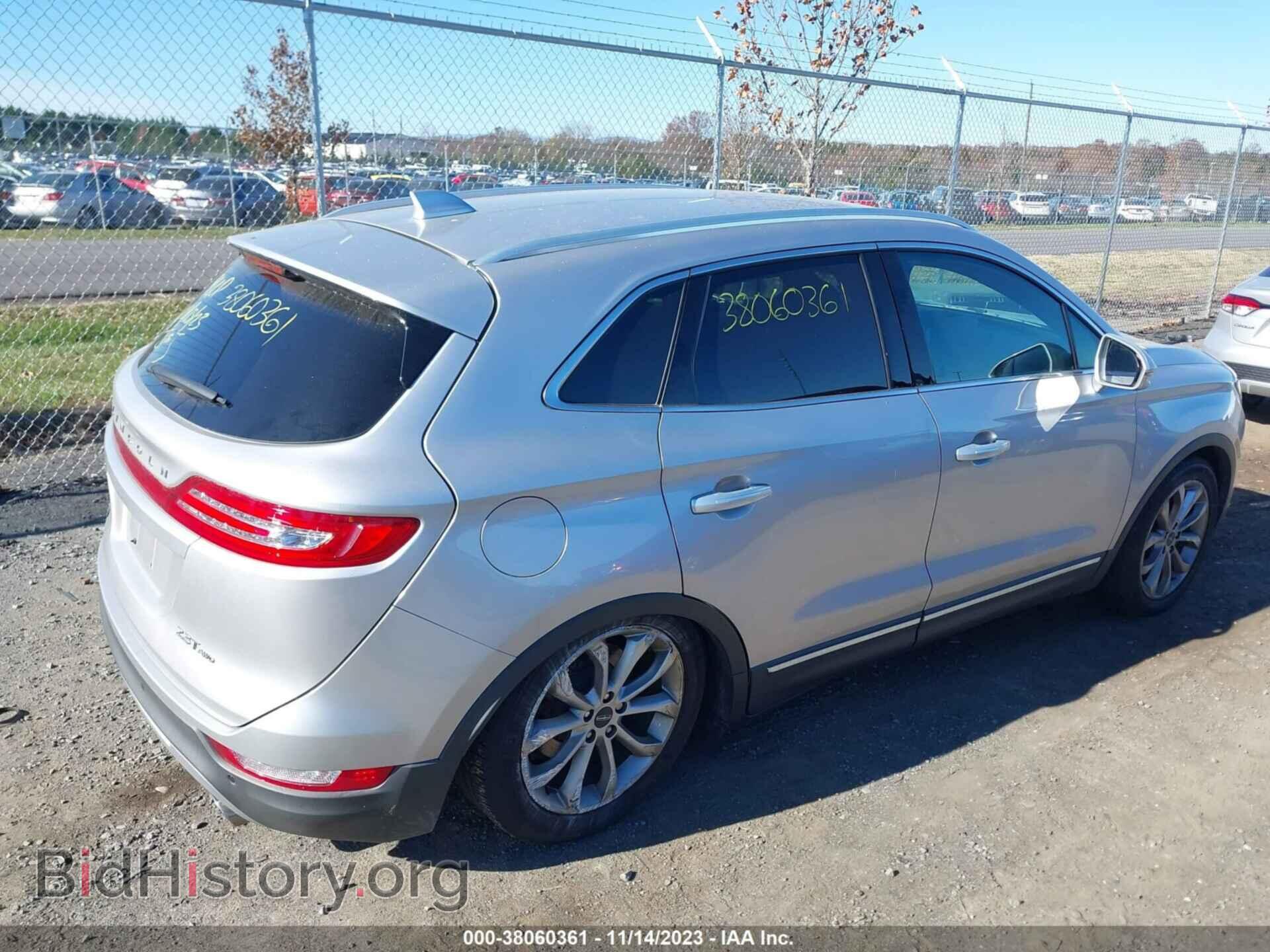 2017 LINCOLN MKC - VIN: 5LMTJ2DH8HUL11663 - Photo 4