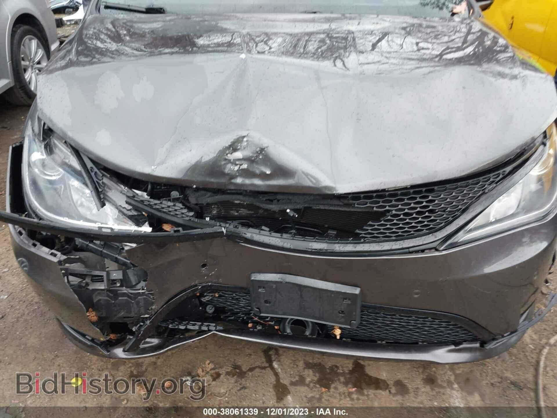 2018 CHRYSLER PACIFICA - VIN: 2C4RC1EG1JR287110 - Фото 10