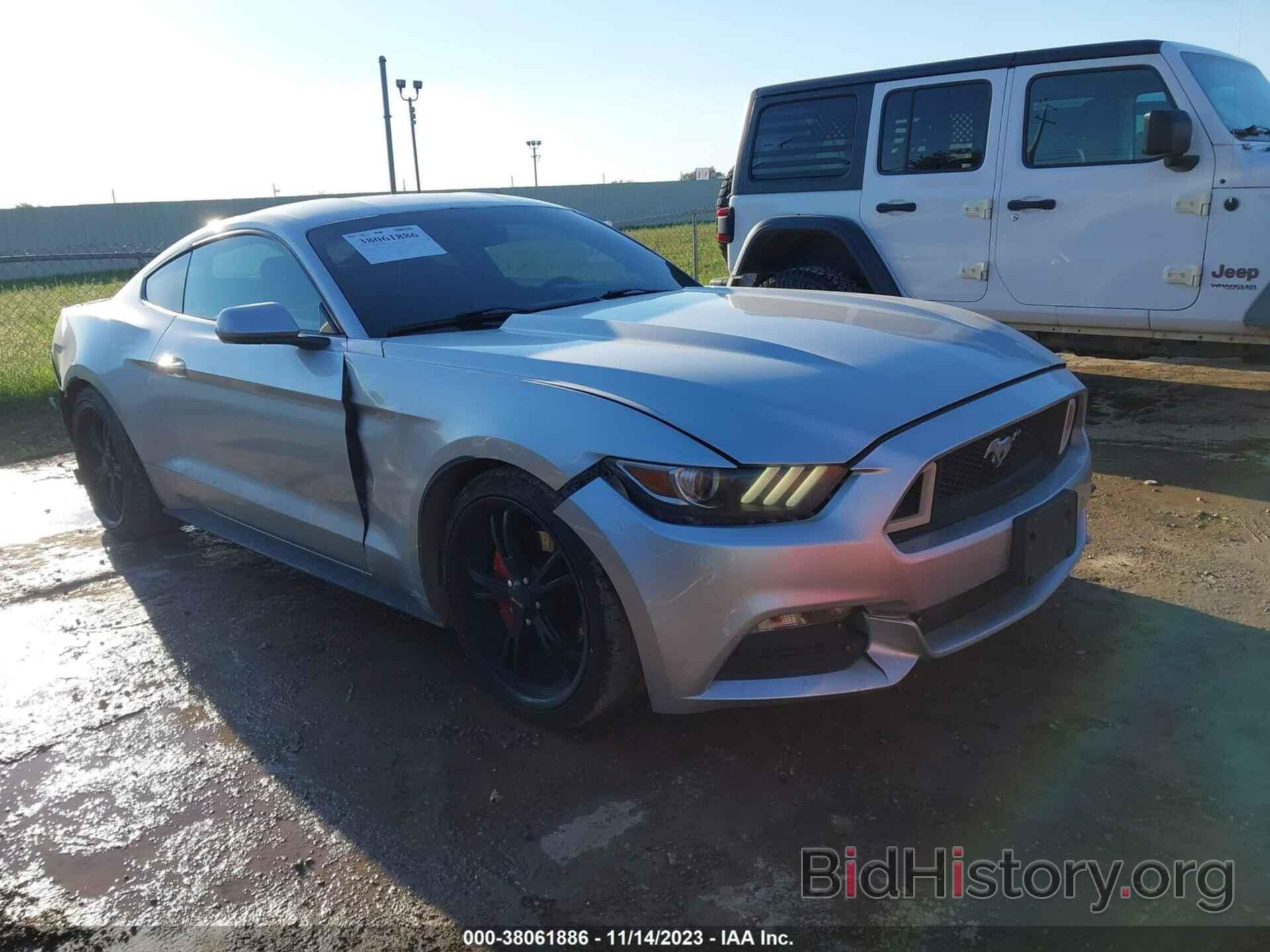 Photo 1FA6P8AM3F5381429 - FORD MUSTANG 2015