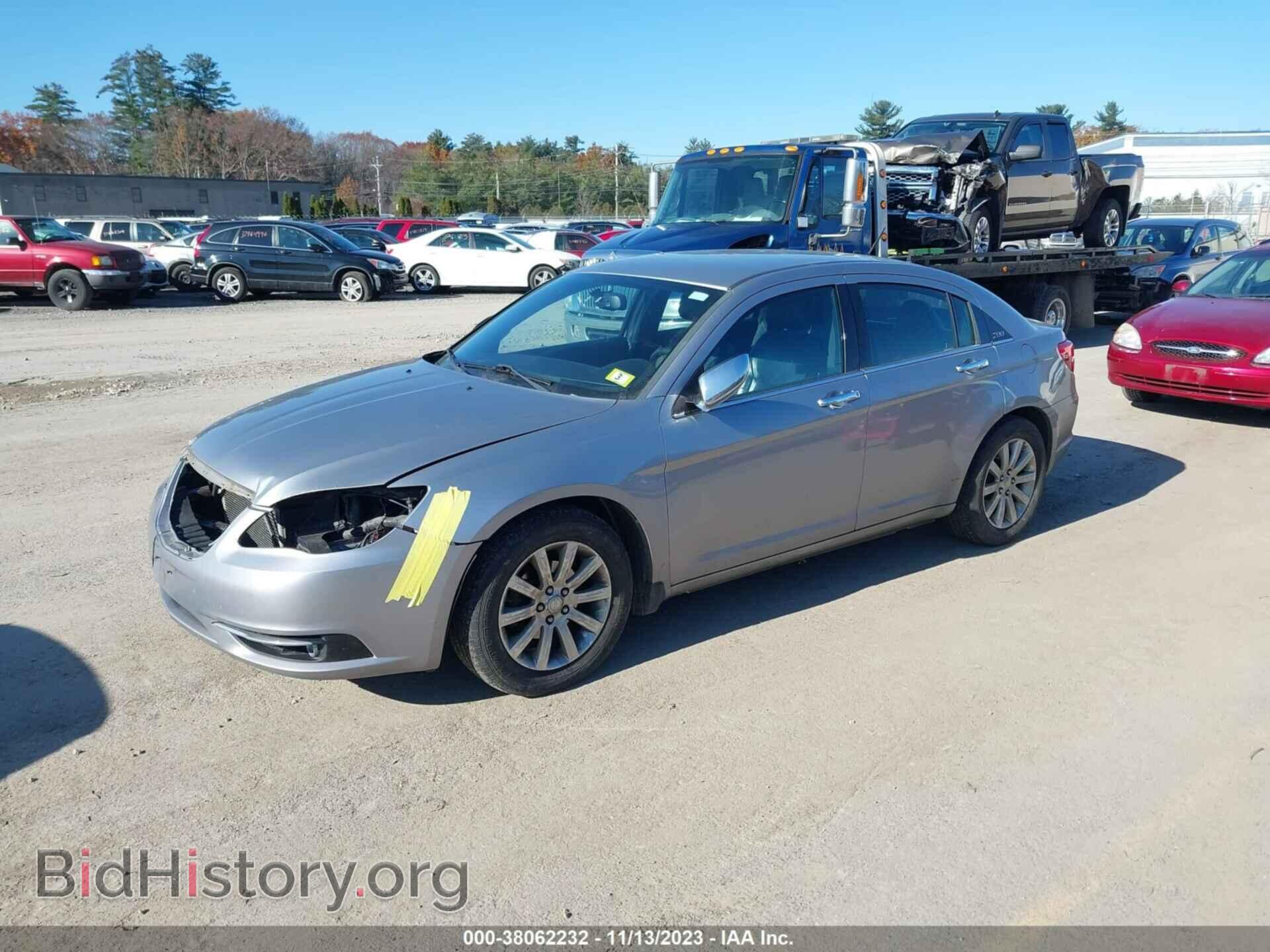 2013 CHRYSLER 200 - VIN: 1C3CCBCG5DN720268 - Photo 2