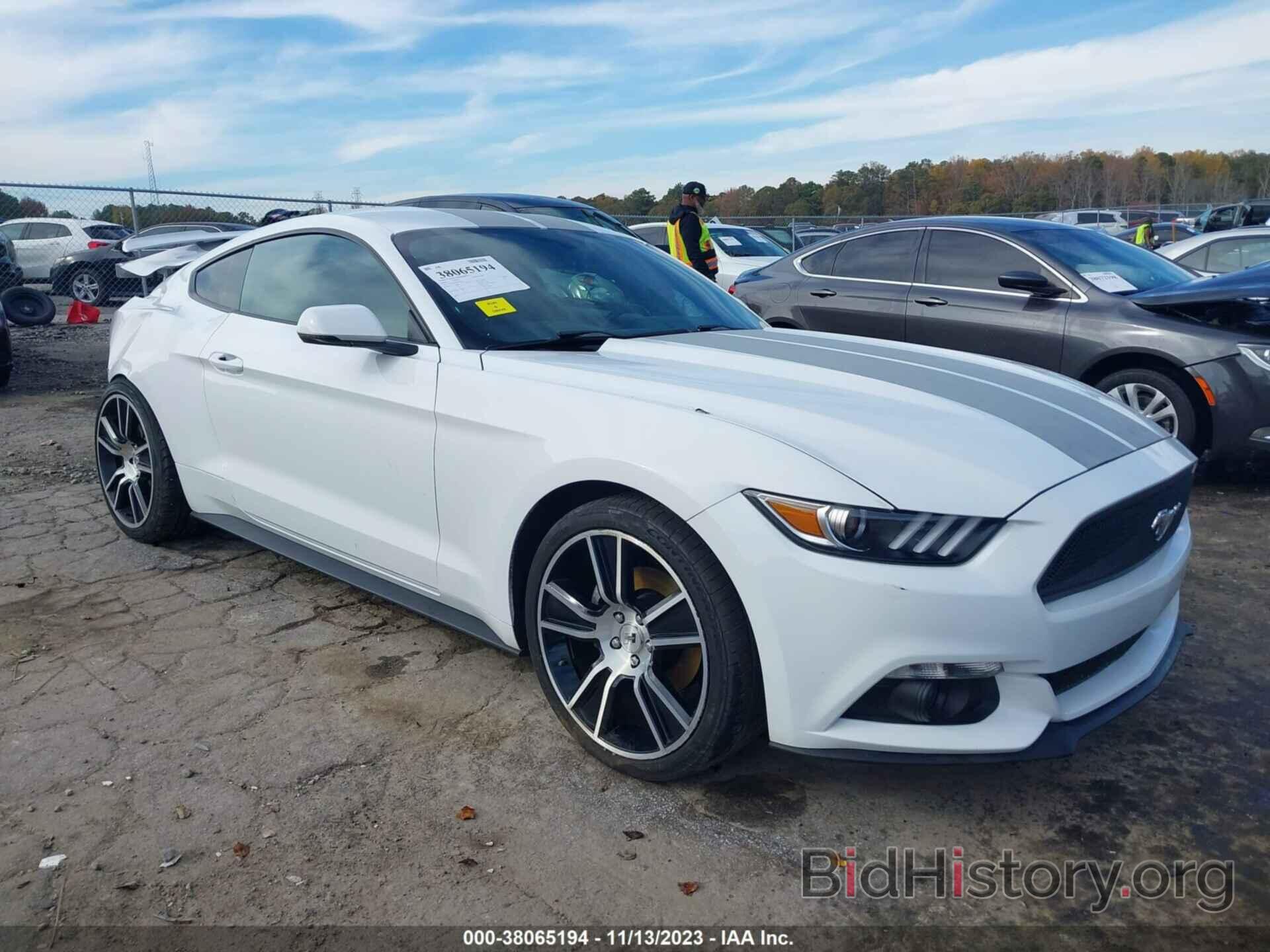 Photo 1FA6P8TH7G5296126 - FORD MUSTANG 2016