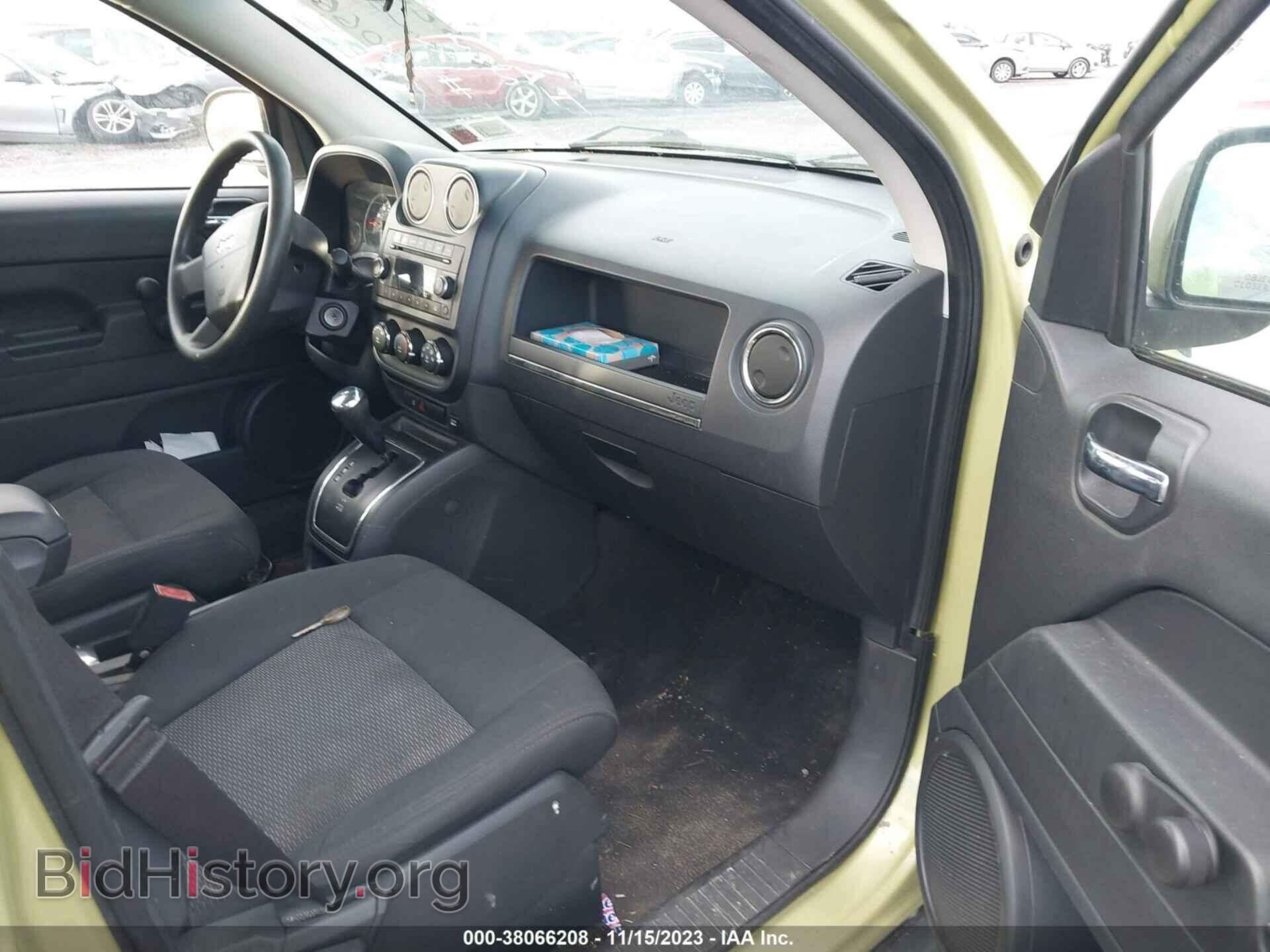 2010 JEEP COMPASS - VIN: 1J4NF4FB9AD512204 - Фото 5