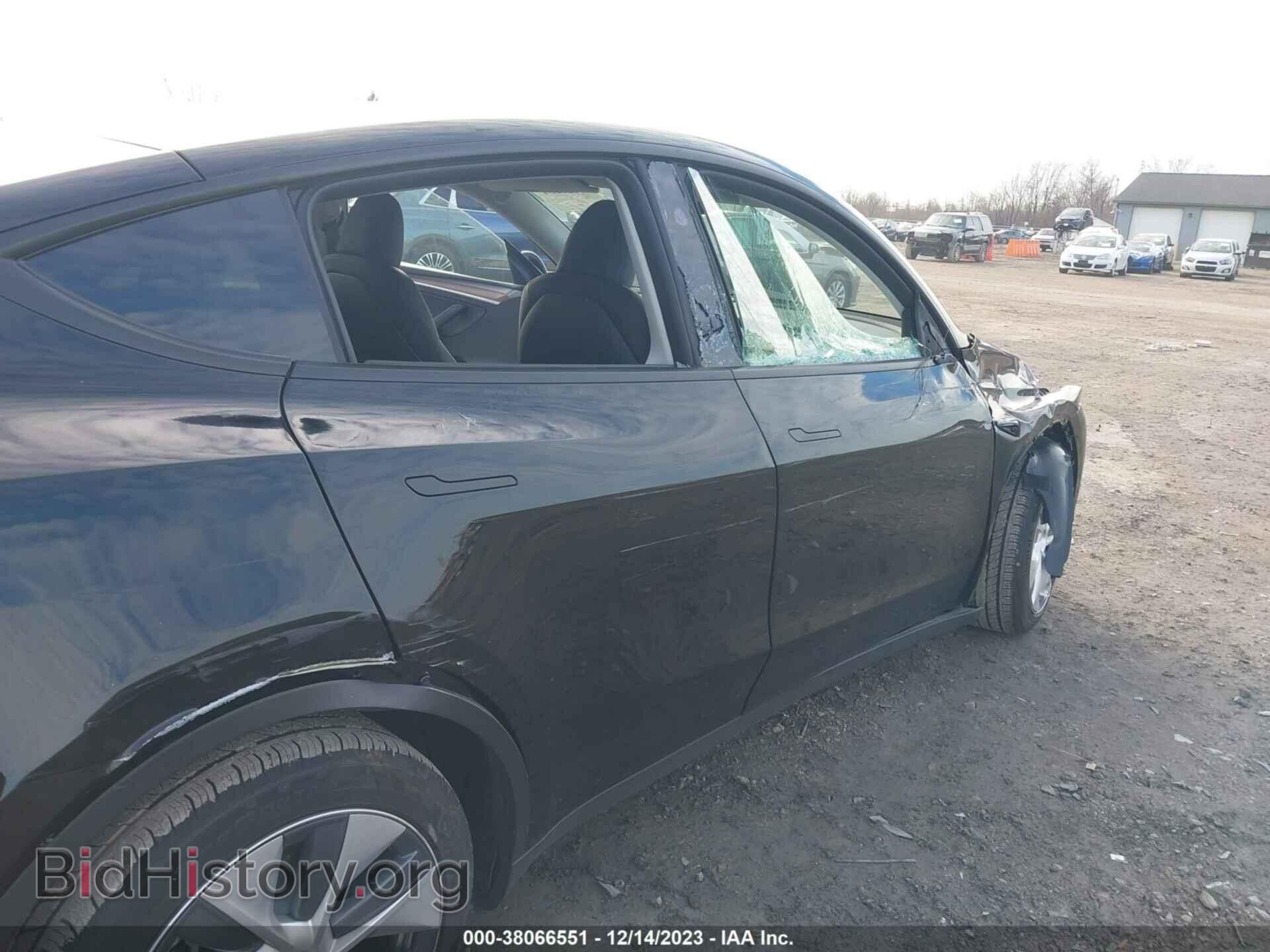 2023 TESLA MODEL Y - VIN: 7SAYGDEEXPF844183 - Фото 6
