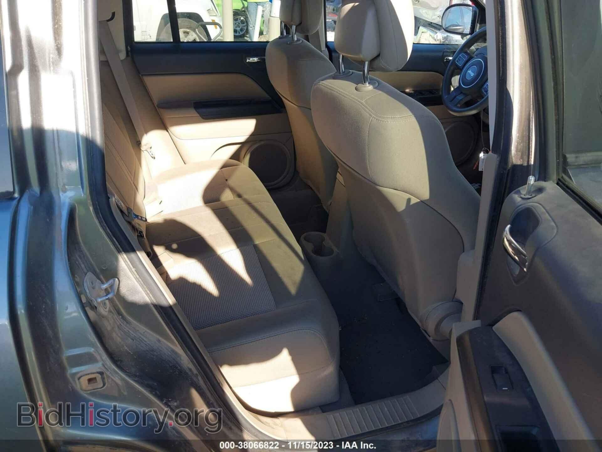 2011 JEEP COMPASS - VIN: 1J4NT1FA6BD245619 - Photo 8