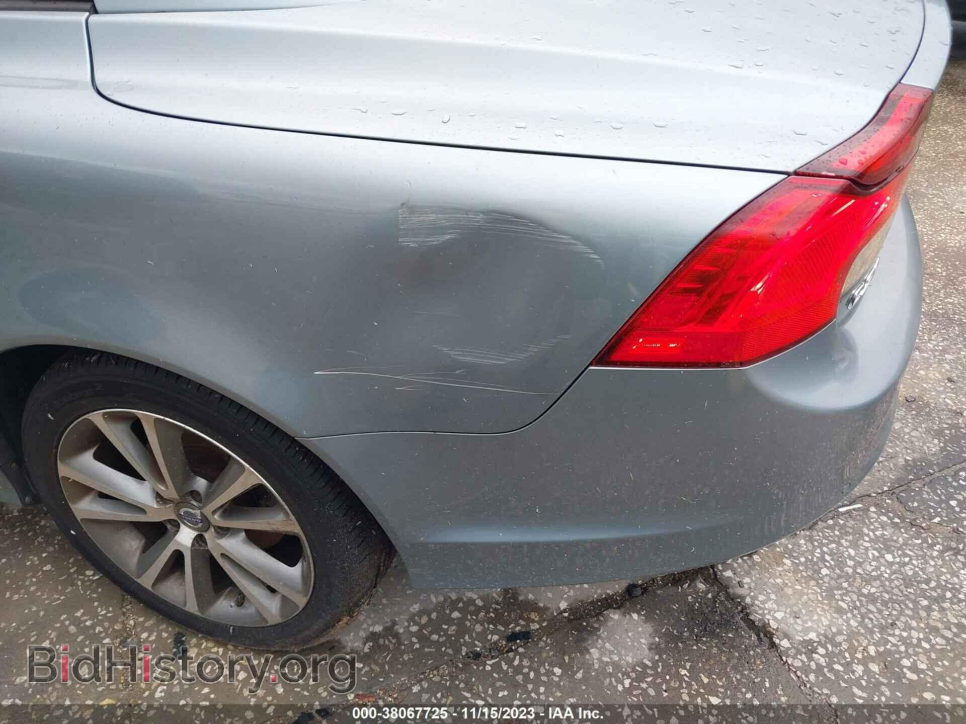 2011 VOLVO C70 - VIN: YV1672MC1BJ108933 - Фото 6