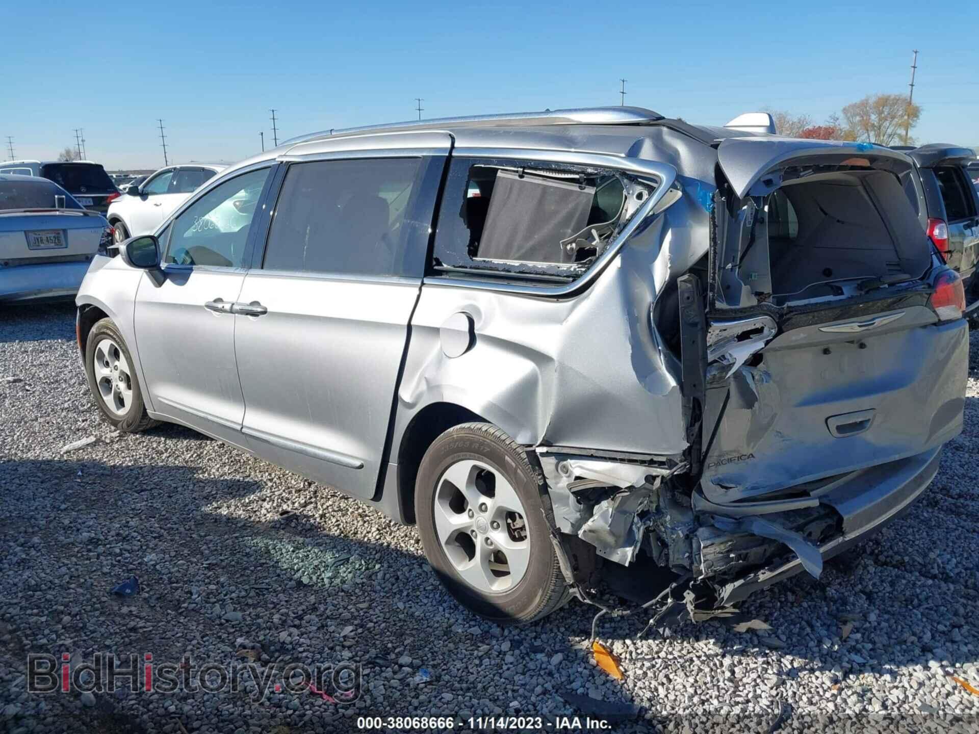2017 CHRYSLER PACIFICA - VIN: 2C4RC1EG2HR771846 - Photo 3