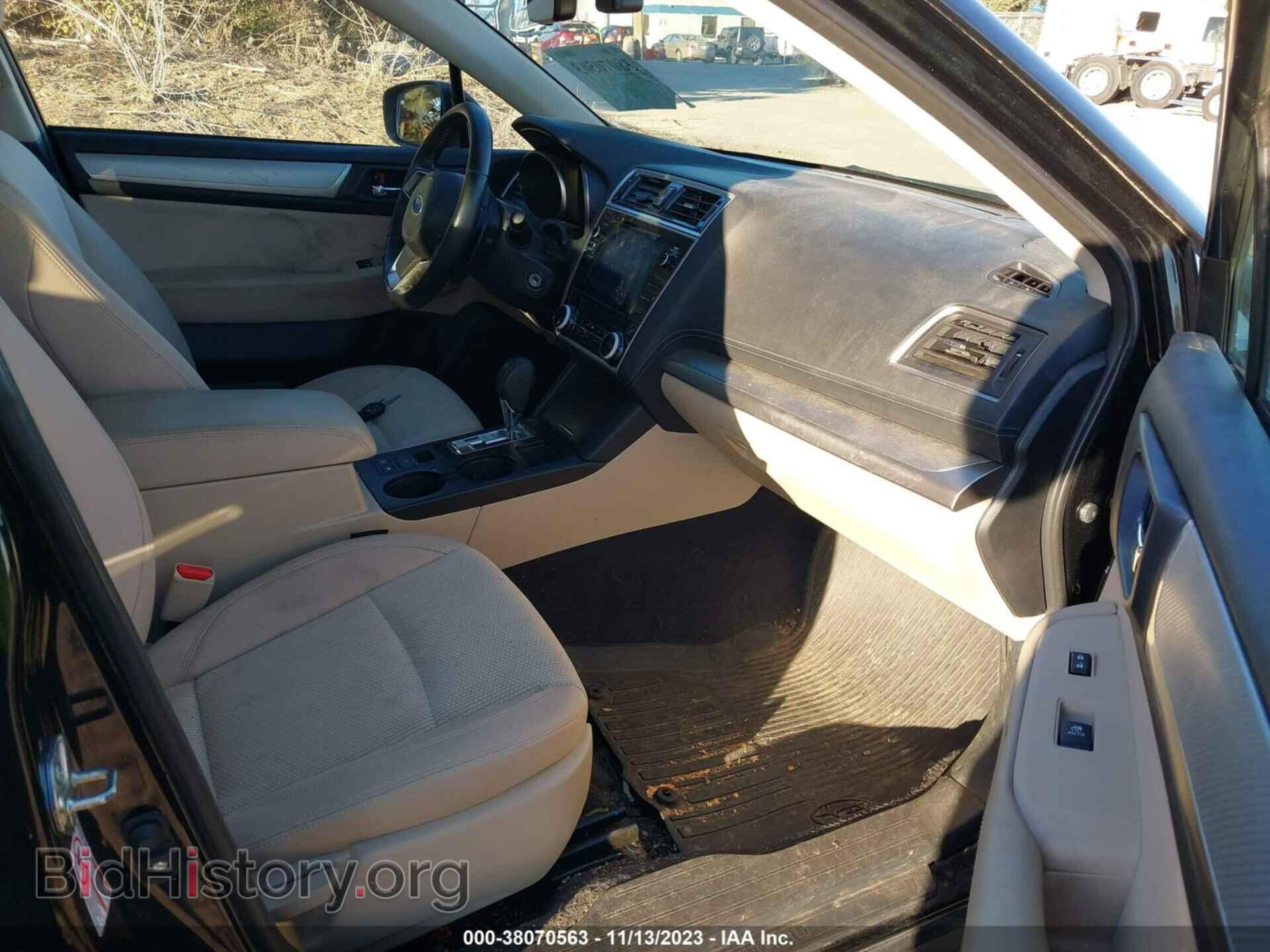 2018 SUBARU OUTBACK - VIN: 4S4BSAFC4J3338765 - Фото 5