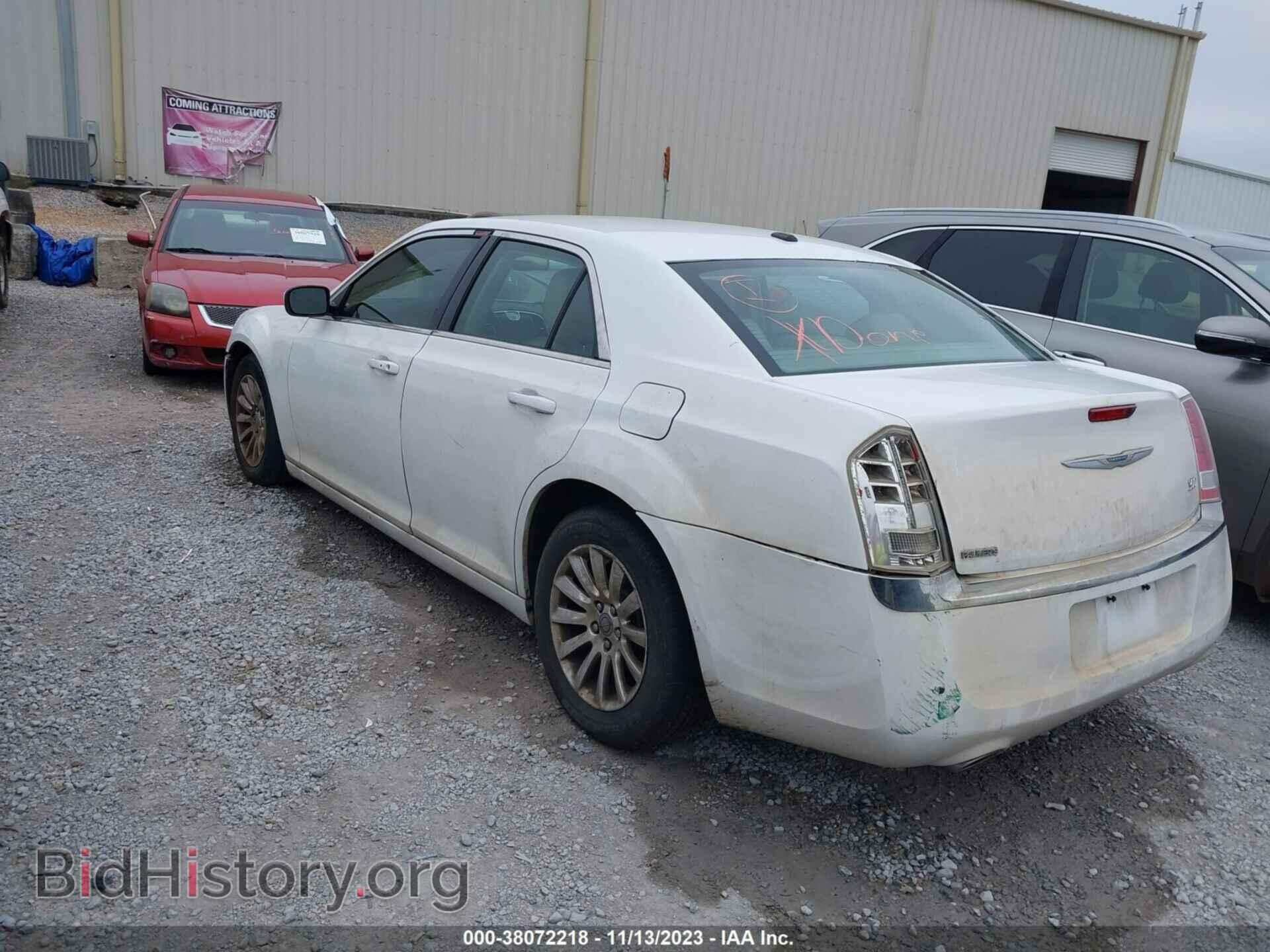 2014 CHRYSLER 300 - VIN: 2C3CCAAG0EH327348 - Фото 3