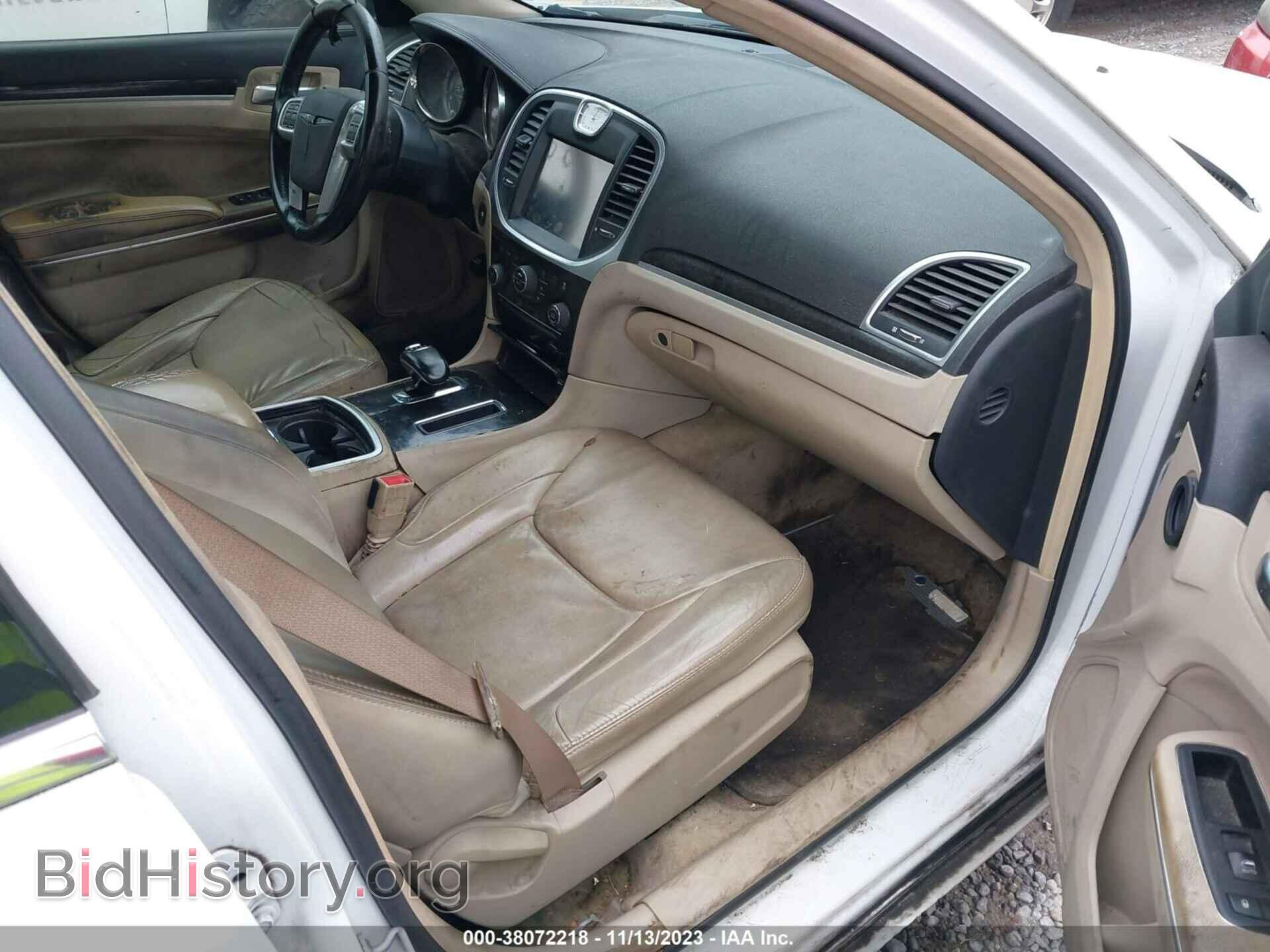 2014 CHRYSLER 300 - VIN: 2C3CCAAG0EH327348 - Фото 5