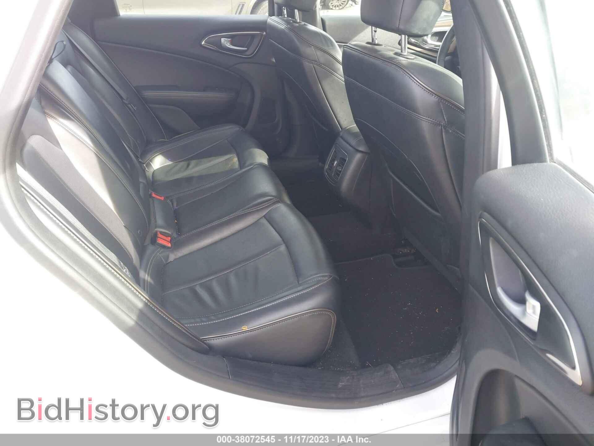 2015 CHRYSLER 200 - VIN: 1C3CCCEGXFN668769 - Фото 8