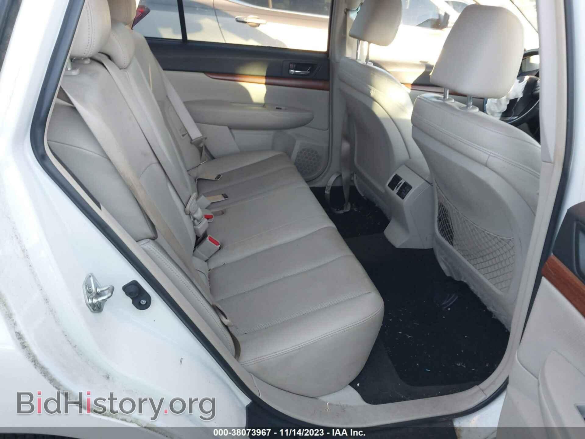 2014 SUBARU OUTBACK - VIN: 4S4BRBLC8E3297987 - Photo 8