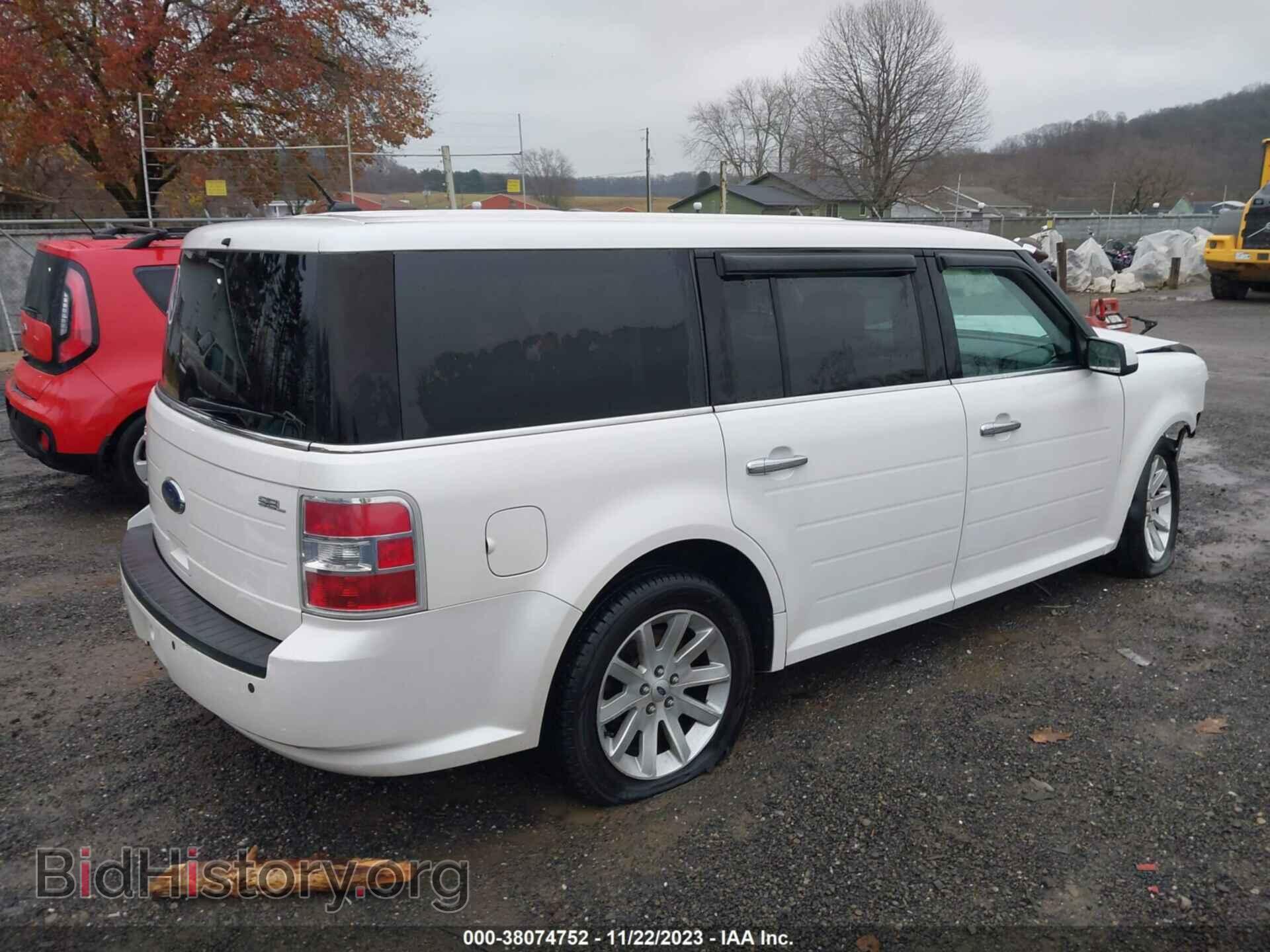 2011 FORD FLEX - VIN: 2FMGK5CC2BBD10188 - Photo 4