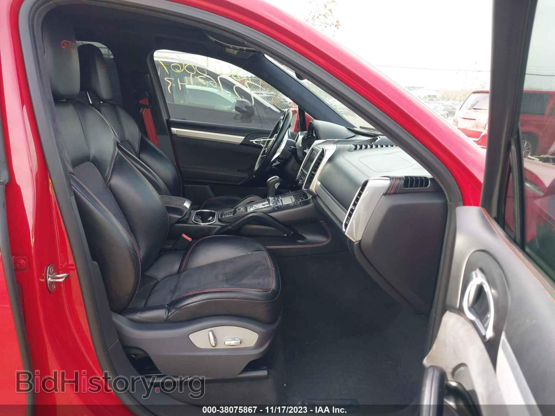 2016 PORSCHE CAYENNE - VIN: WP1AD2A21GLA70585 - Фото 5