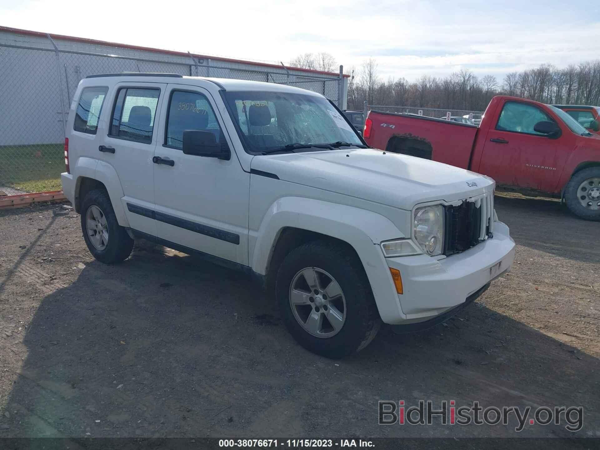 Photo 1J4PP2GK0AW102162 - JEEP LIBERTY 2010