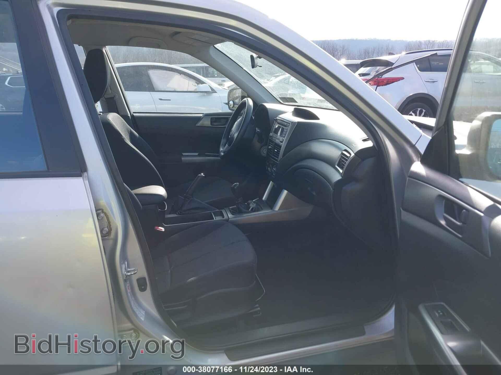 2011 SUBARU FORESTER - VIN: JF2SHABC4BG755243 - Фото 5