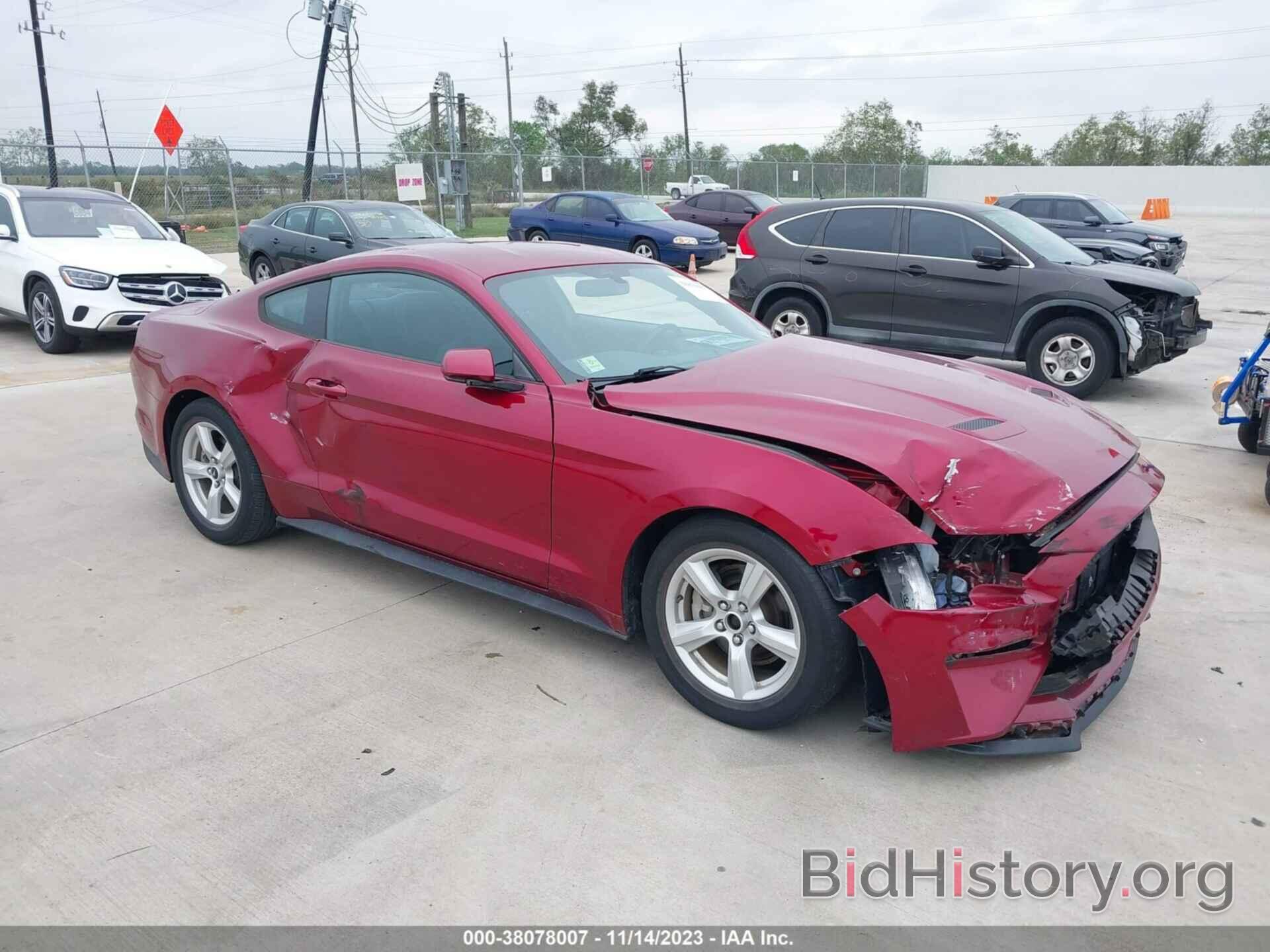 Photo 1FA6P8TH5J5112891 - FORD MUSTANG 2018