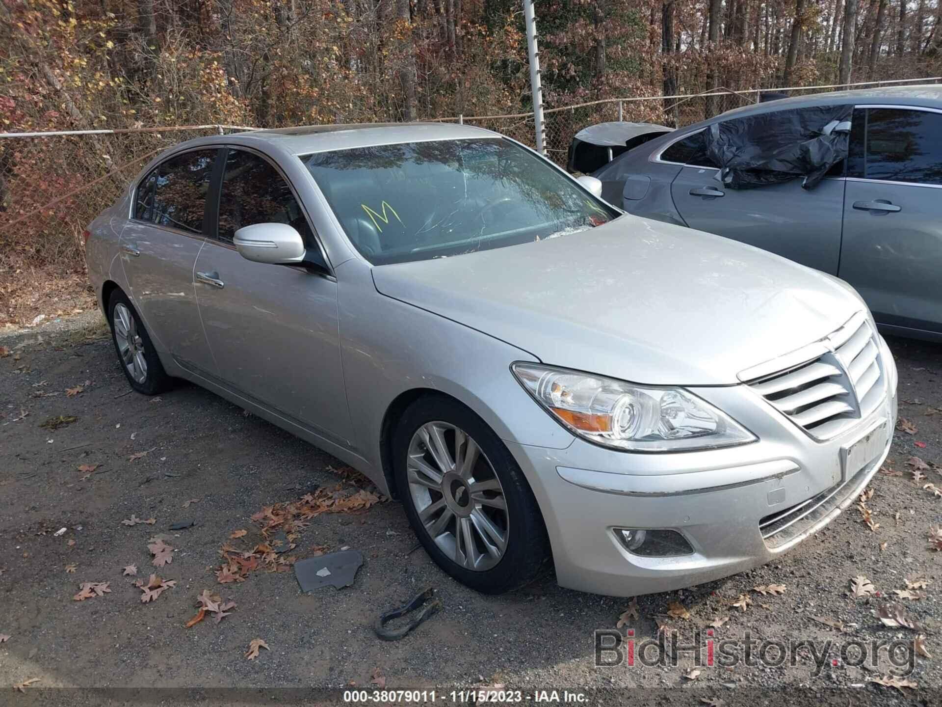 Photo KMHGC46F39U063054 - HYUNDAI GENESIS 2009