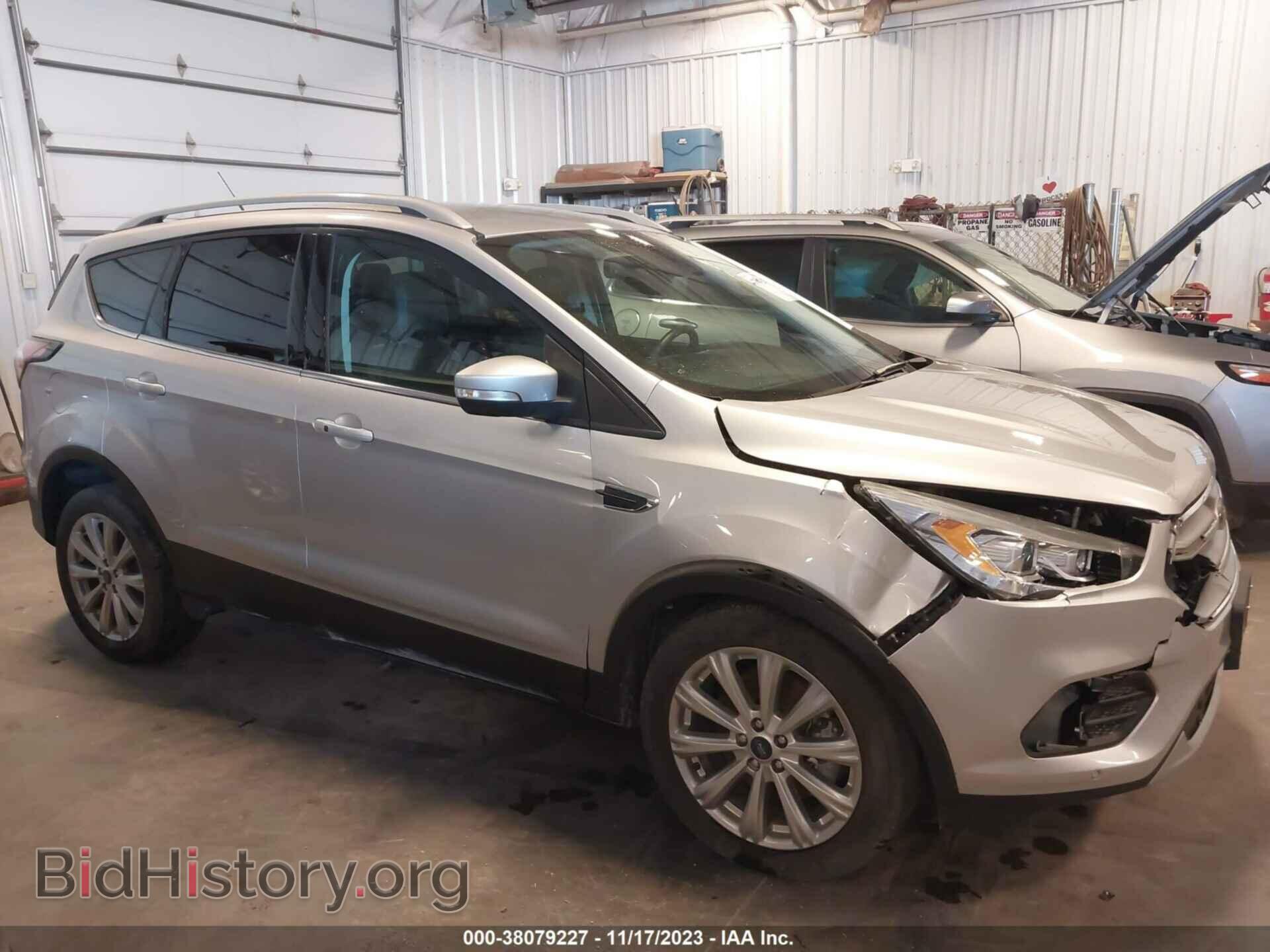 2017 FORD ESCAPE - VIN: 1FMCU0J90HUB22033 - Фото 13