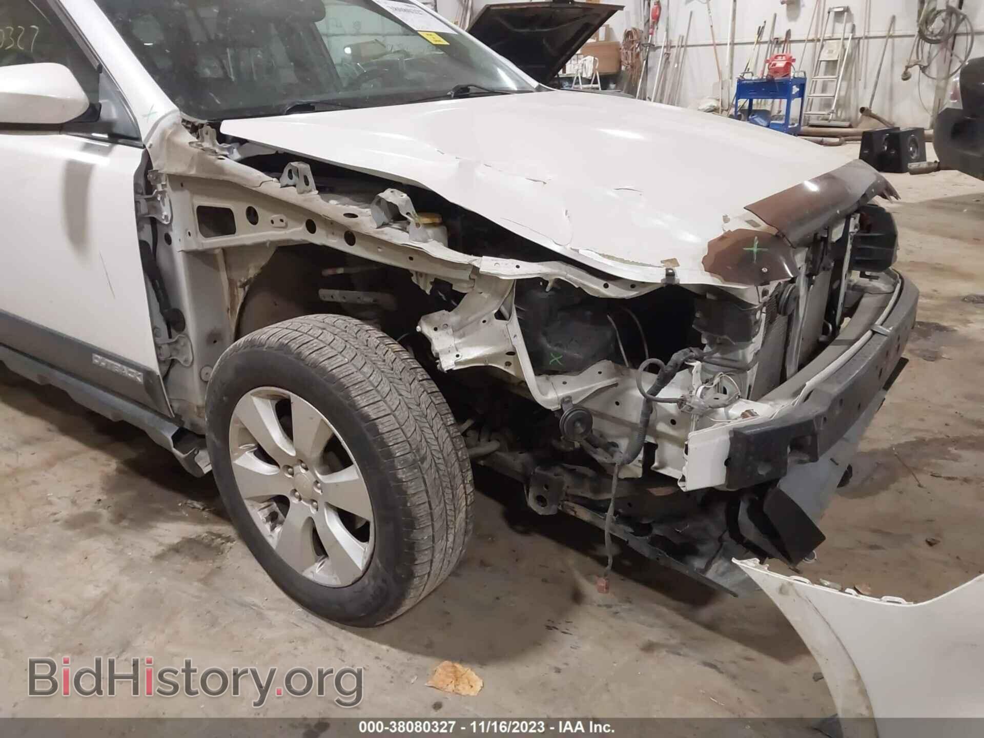 2011 SUBARU OUTBACK - VIN: 4S4BRBKC7B3360400 - Фото 6