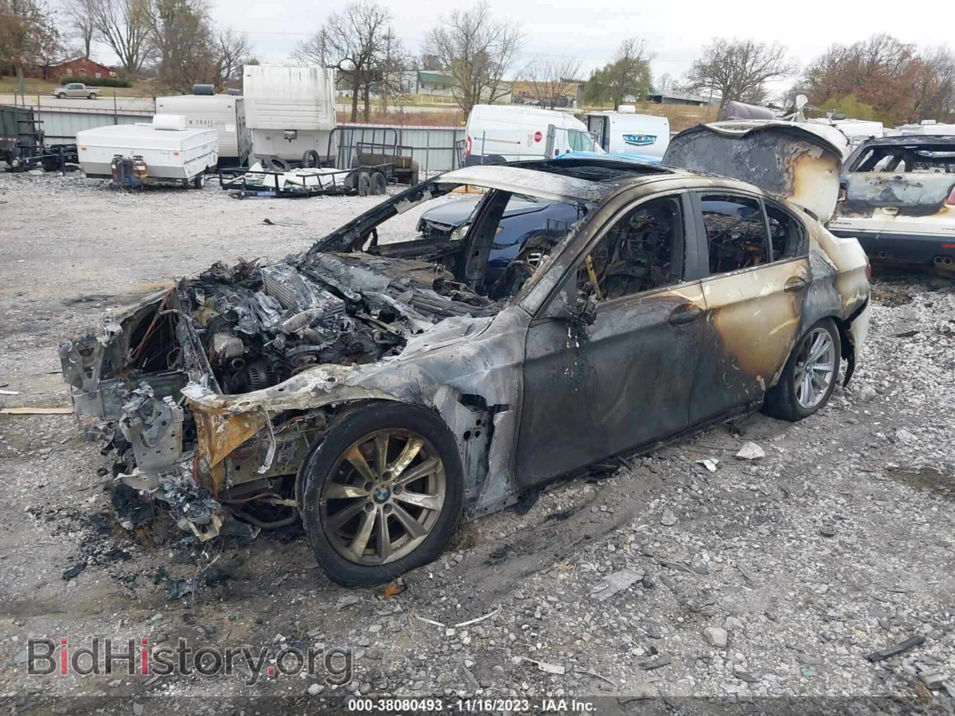 2014 BMW 528I - VIN: WBA5A7C56ED614583 - Фото 2