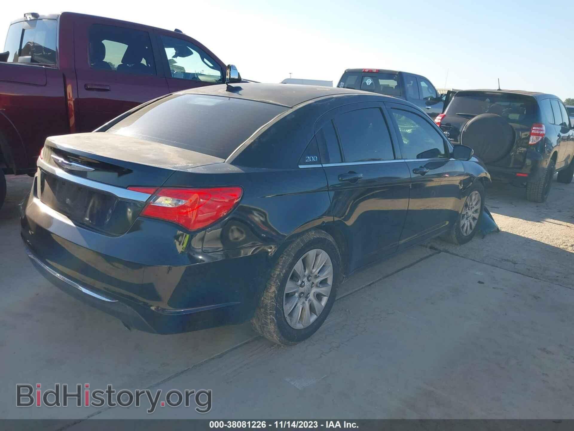 2013 CHRYSLER 200 - VIN: 1C3CCBAG2DN767566 - Photo 4