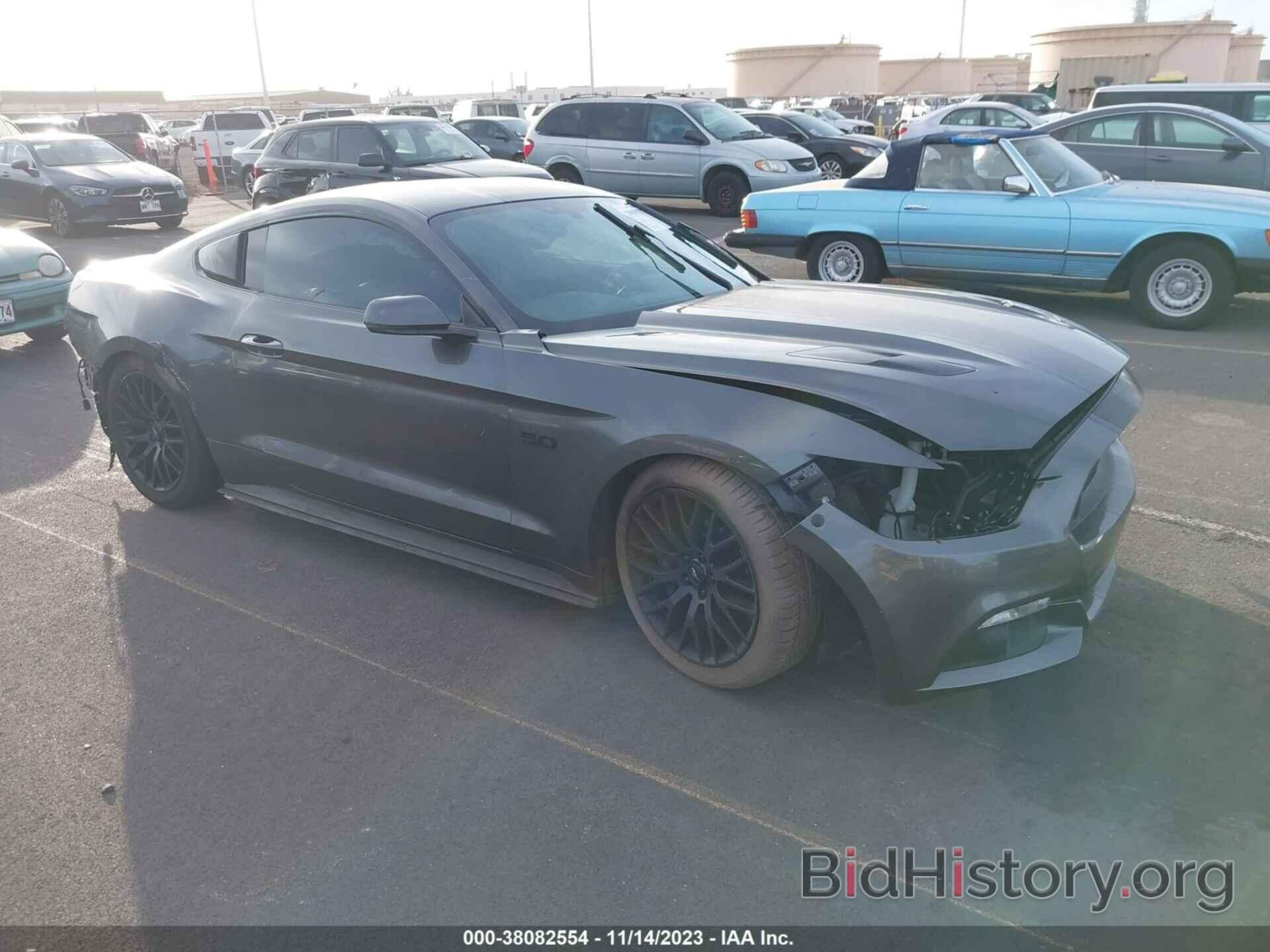 Photo 1FA6P8CF6F5316458 - FORD MUSTANG 2015