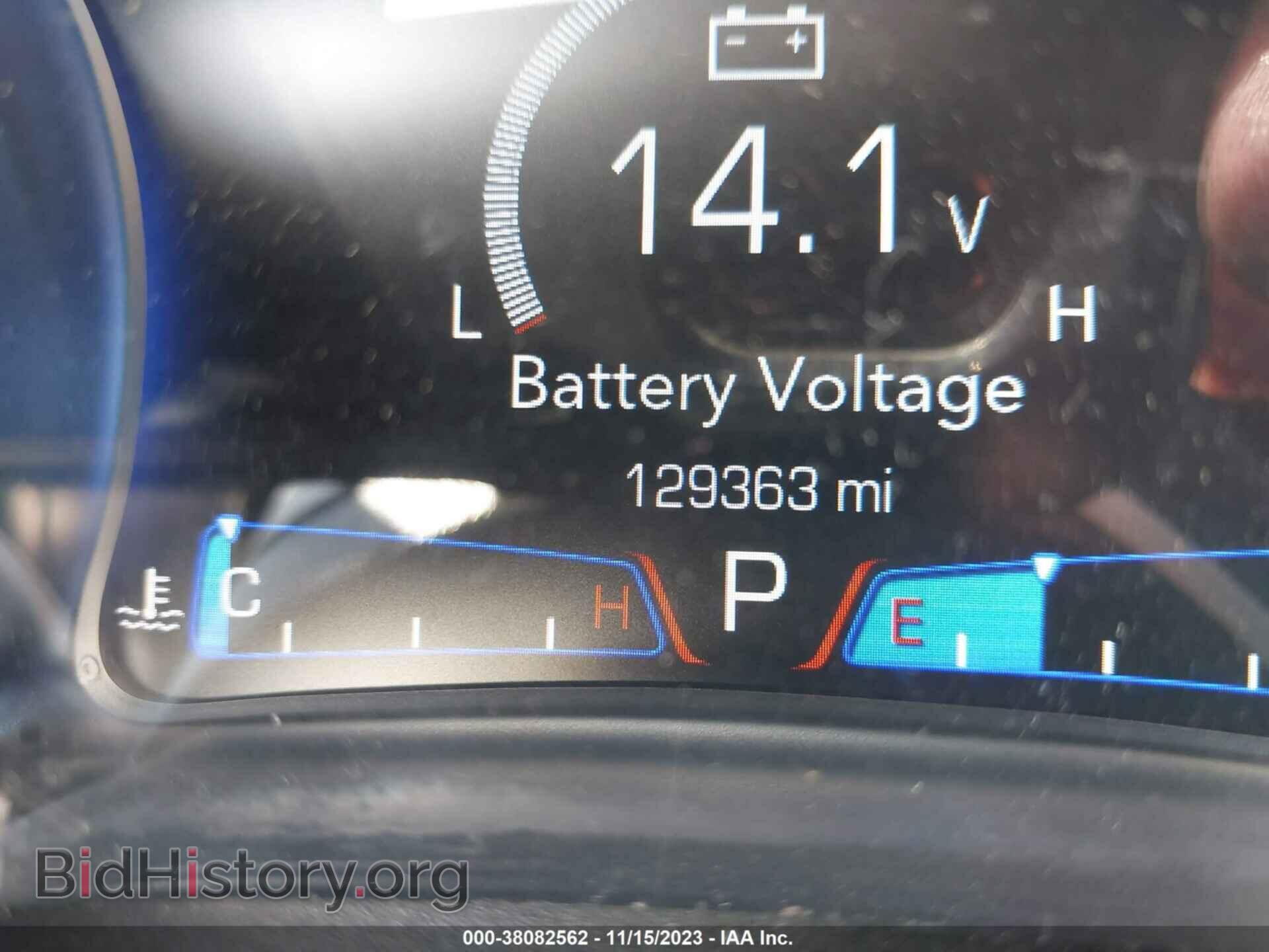 2016 CHRYSLER 300 - VIN: 2C3CCAAG0GH211960 - Фото 7