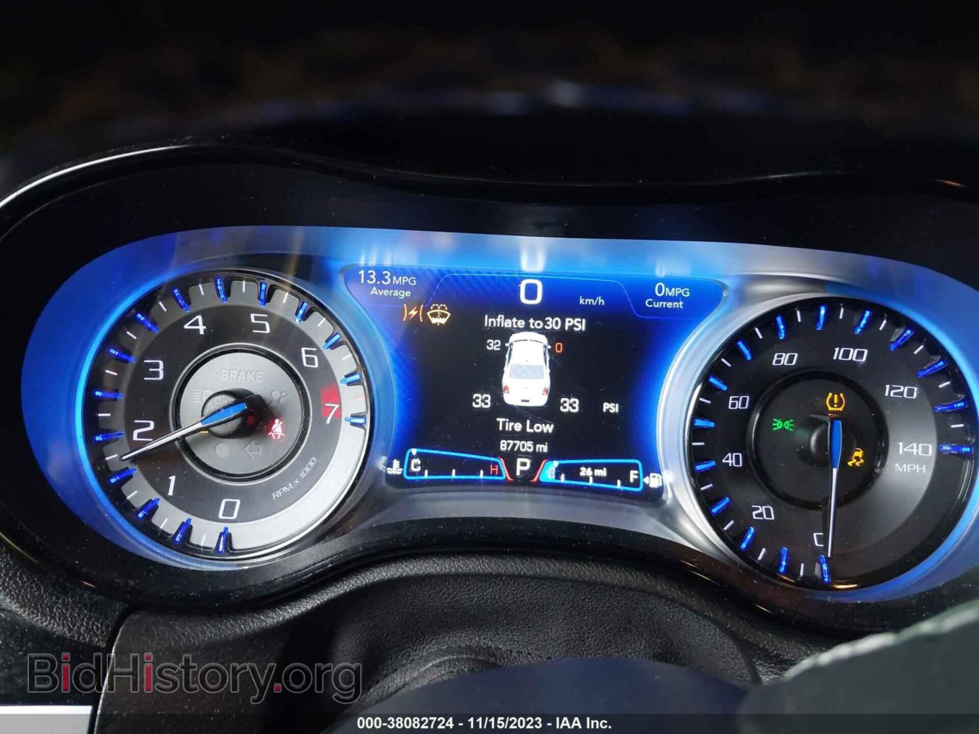 2019 CHRYSLER 300 - VIN: 2C3CCAGG1KH686761 - Фото 7