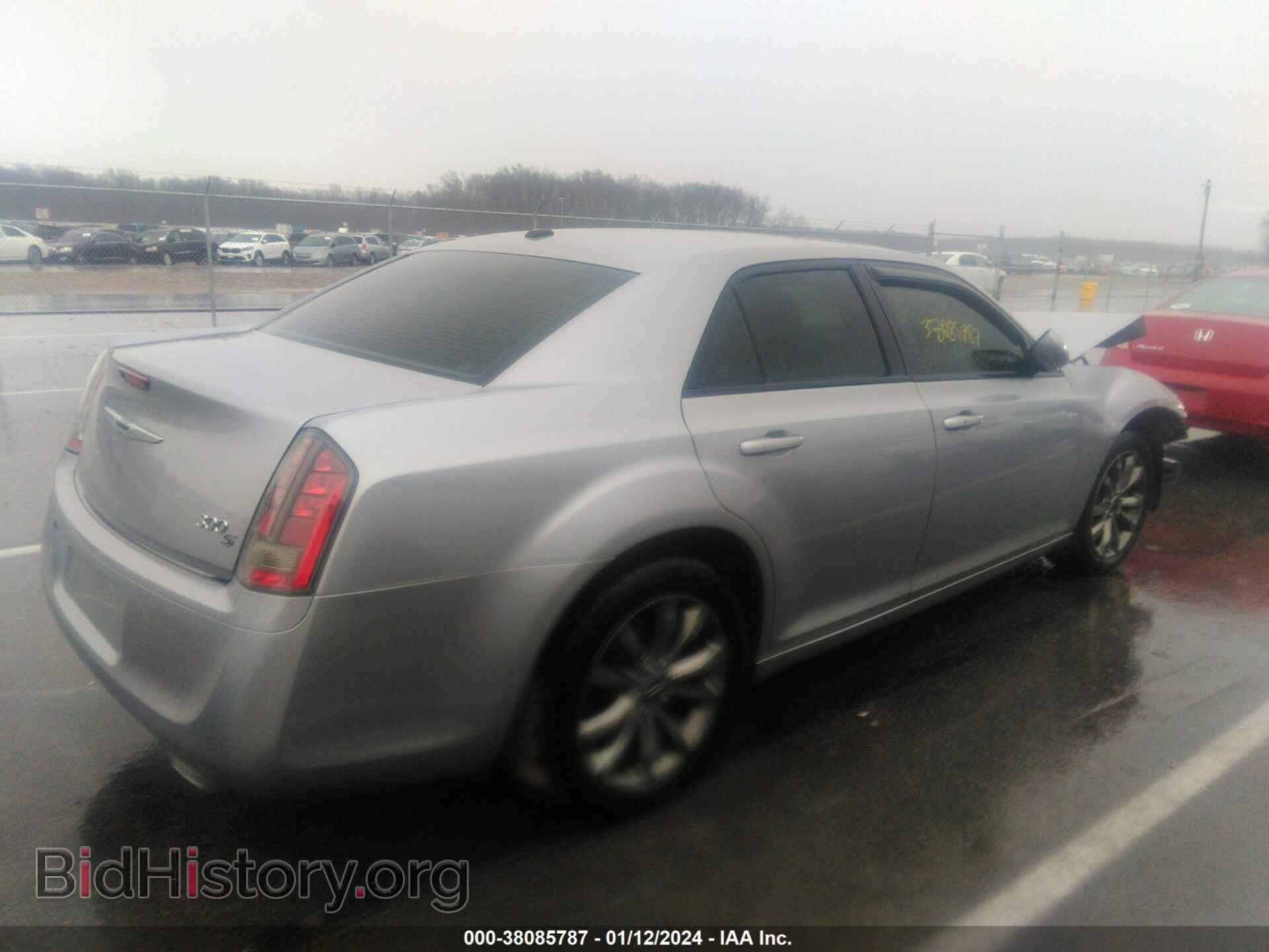 2014 CHRYSLER 300 - VIN: 2C3CCAGG6EH337311 - Фото 4