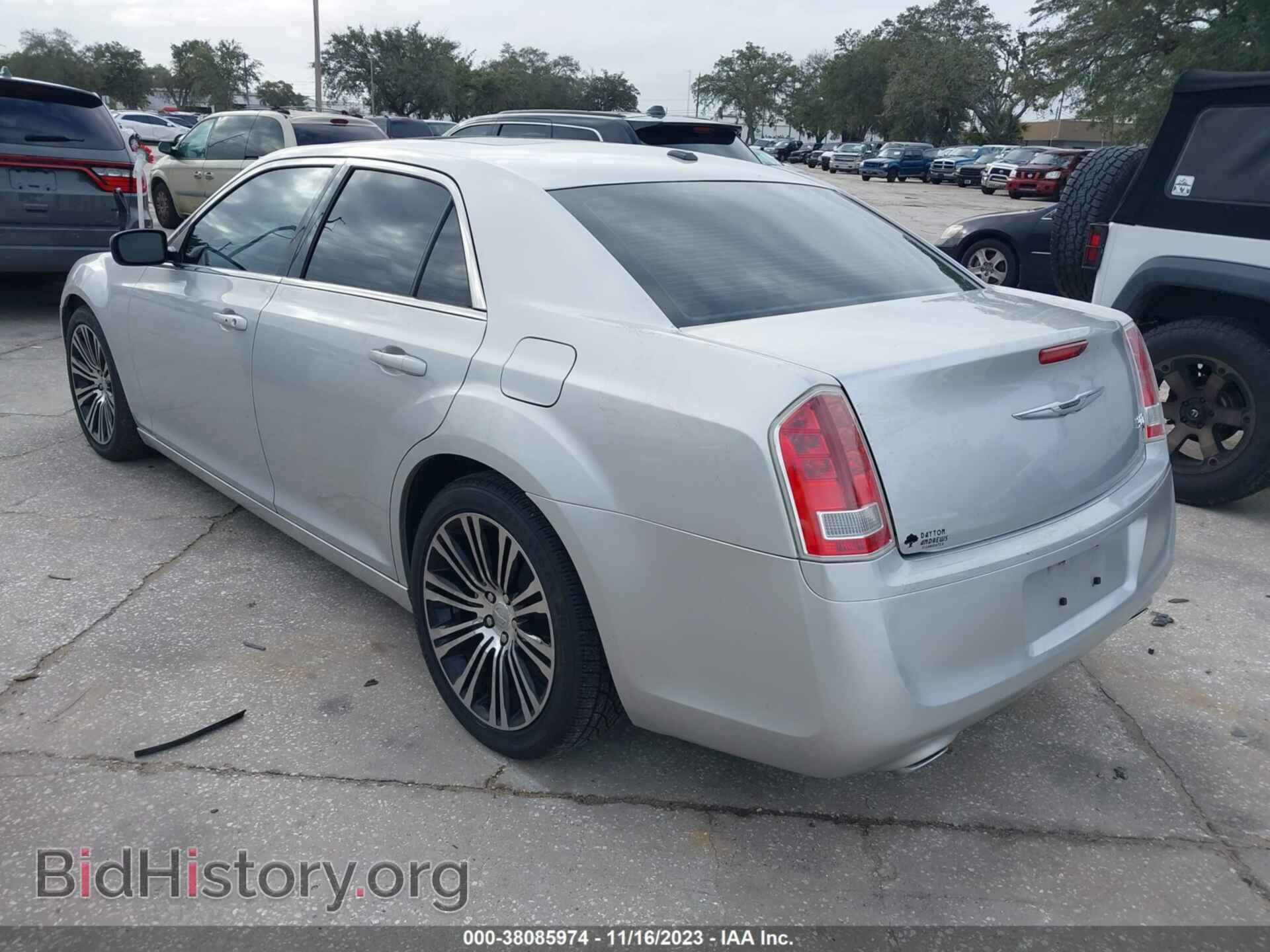 2012 CHRYSLER 300 - VIN: 2C3CCABG6CH229386 - Фото 3