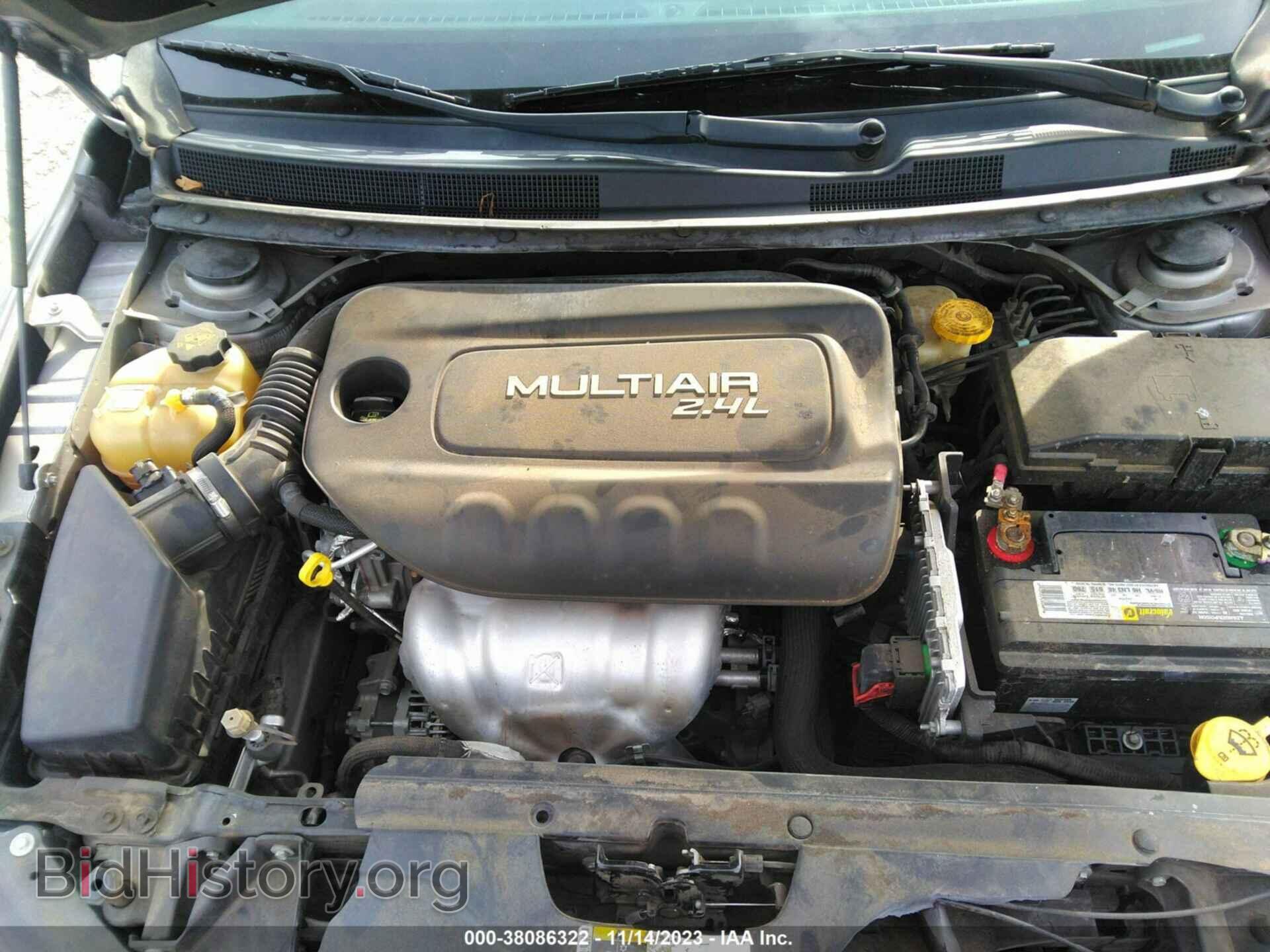 2015 CHRYSLER 200 - VIN: 1C3CCCAB5FN679267 - Фото 10