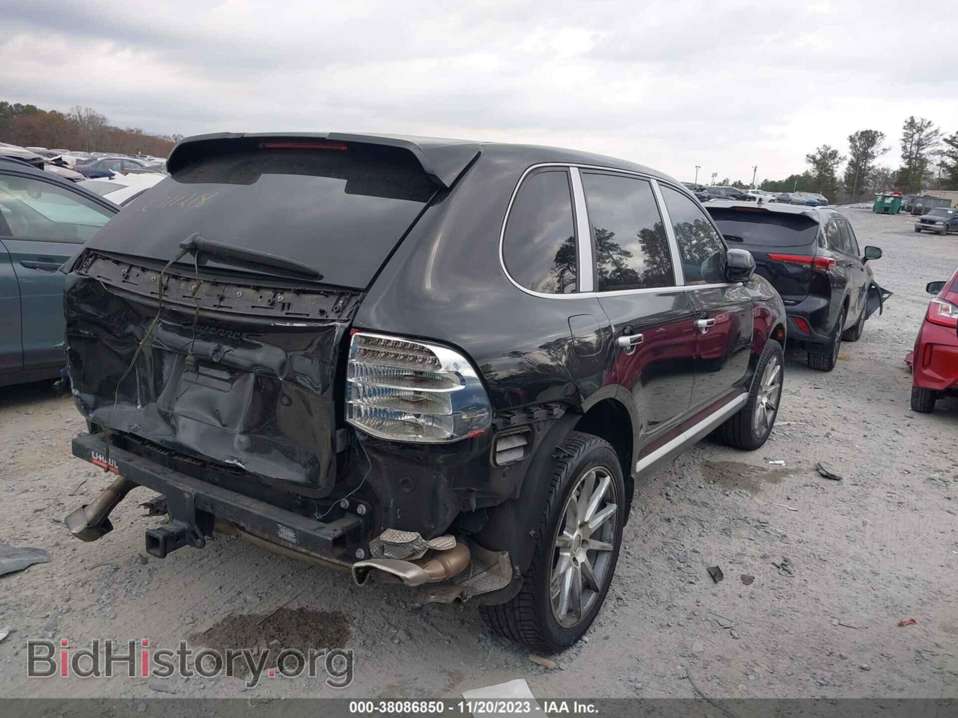 2010 PORSCHE CAYENNE - VIN: WP1AA2AP3ALA09413 - Фото 4