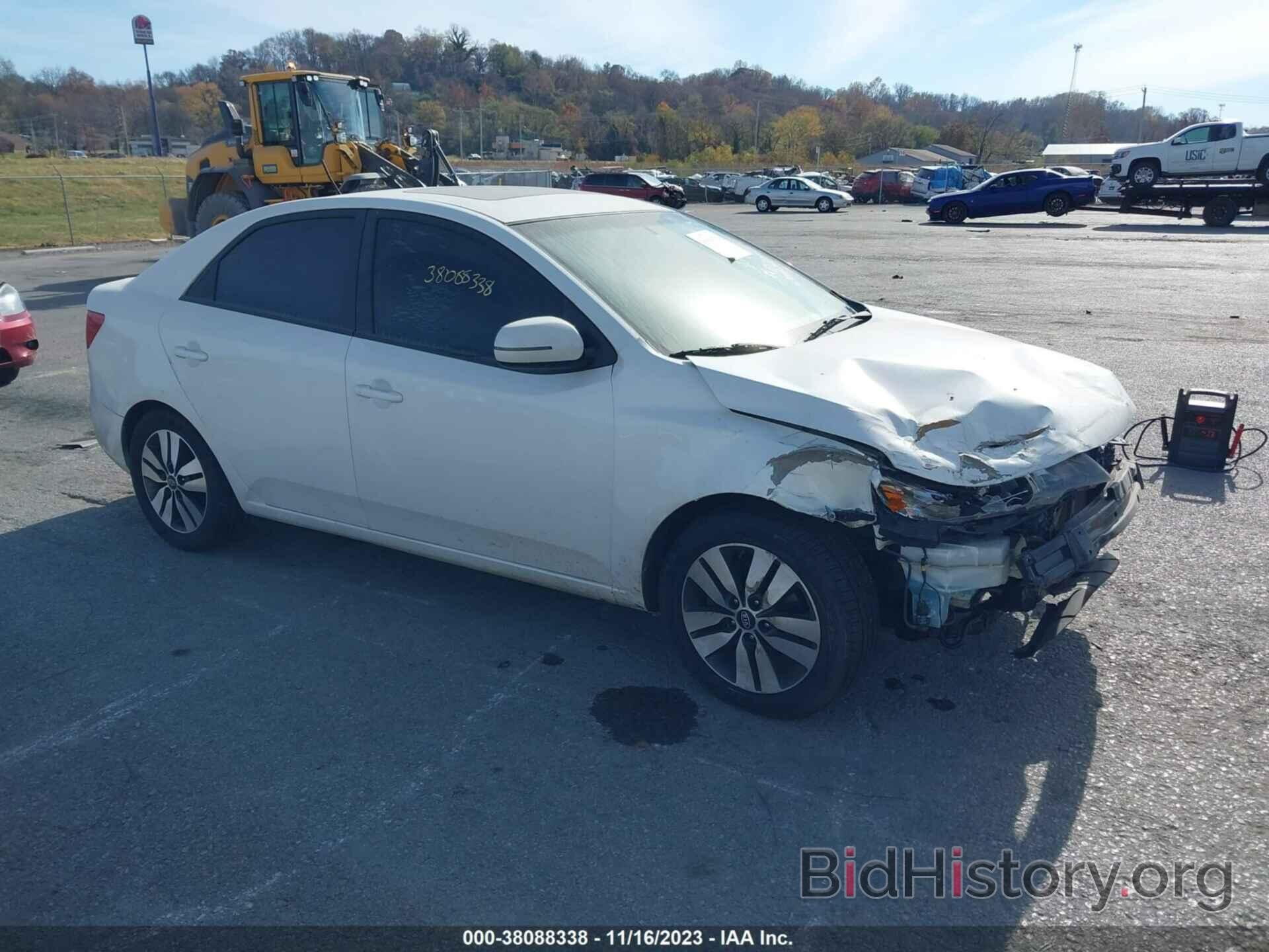 Photo KNAFU4A21D5657501 - KIA FORTE 2013