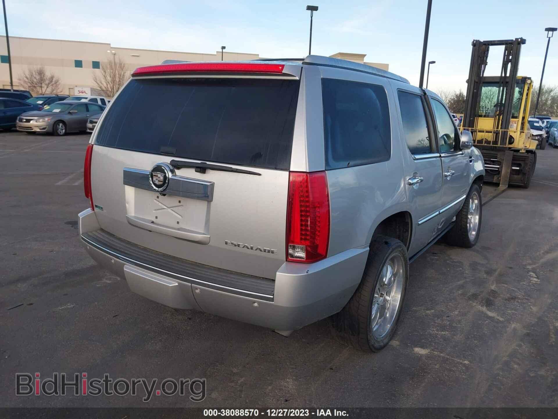 2010 CADILLAC ESCALADE - VIN: 1GYUCCEF6AR269165 - Фото 4