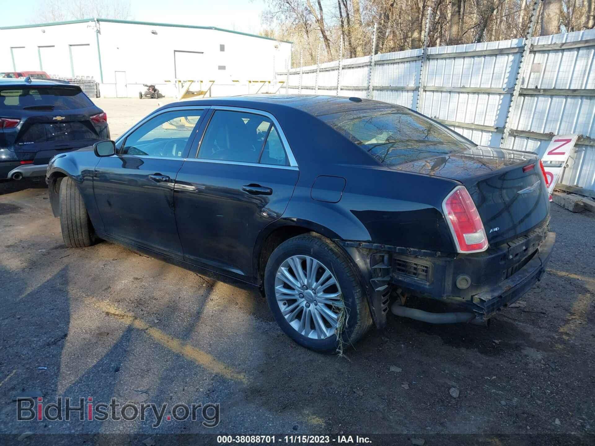 2014 CHRYSLER 300 - VIN: 2C3CCARG3EH353088 - Фото 3