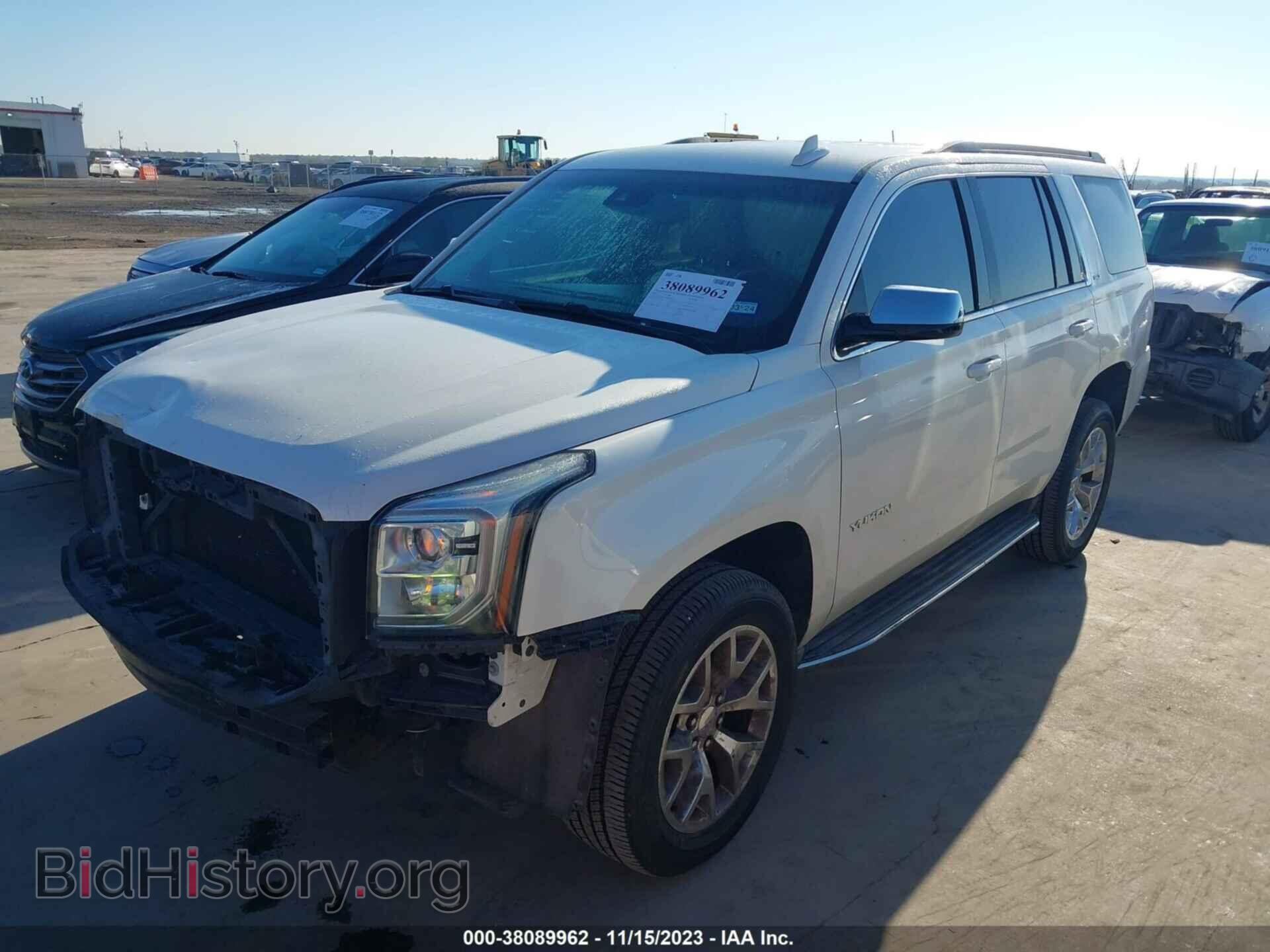2015 GMC YUKON - VIN: 1GKS1BKC8FR616384 - Photo 2