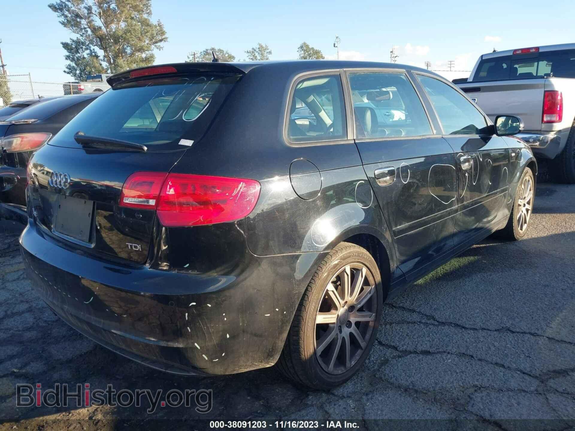 2011 AUDI A3 - VIN: WAUKJAFM4BA041537 - Фото 4