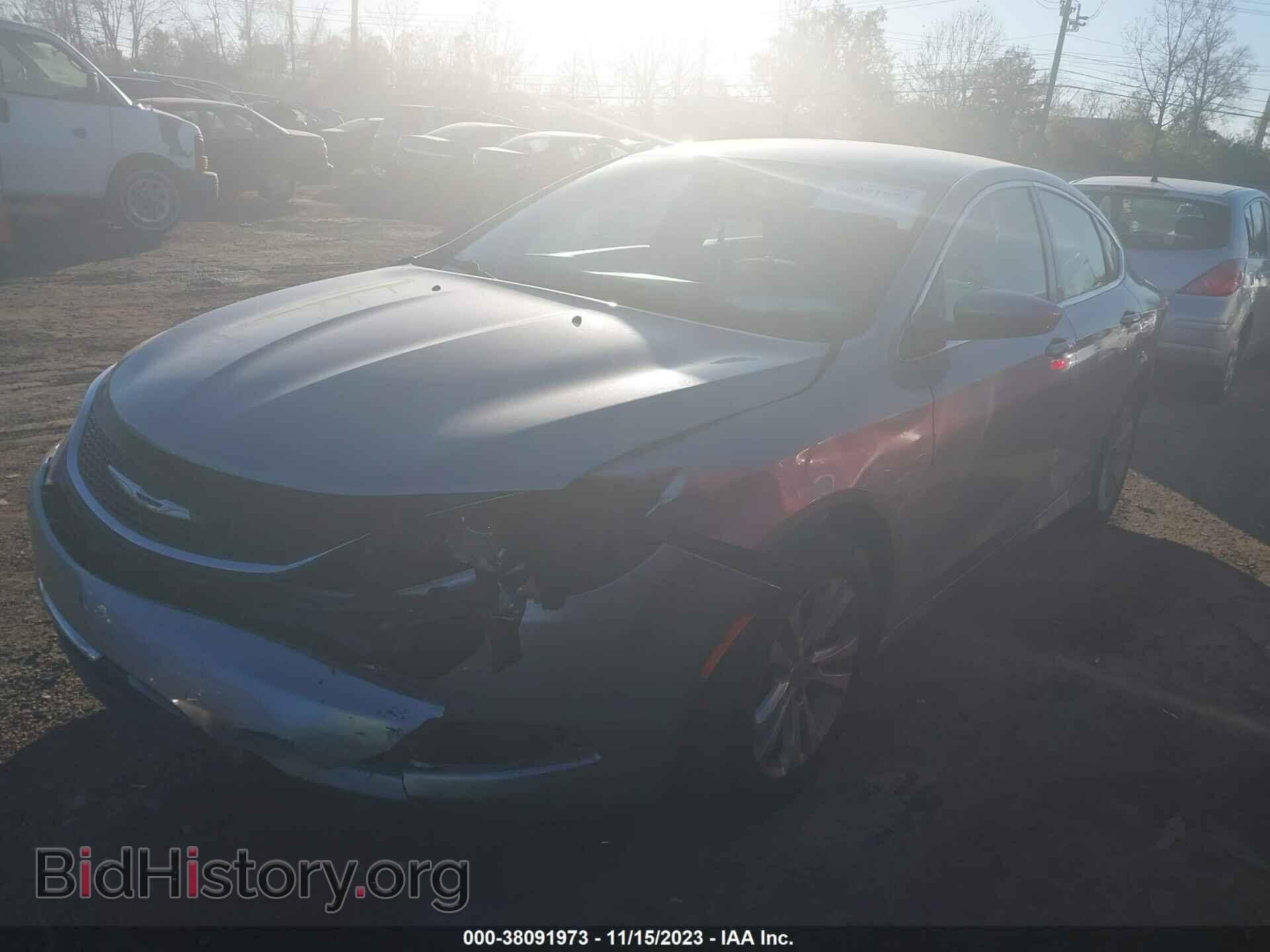 2015 CHRYSLER 200 - VIN: 1C3CCCAB9FN723576 - Фото 2