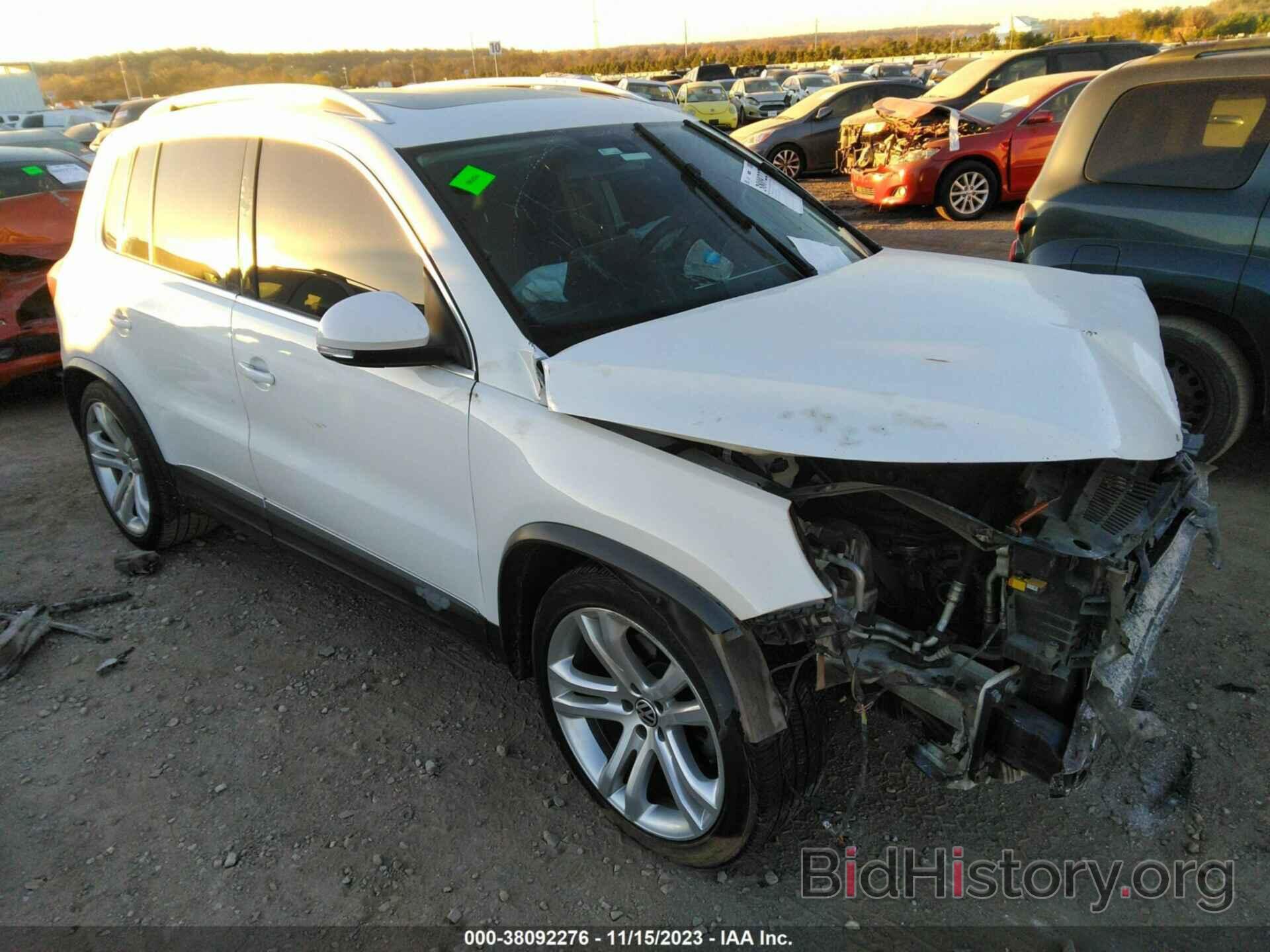 Photo WVGBV7AX7CW598146 - VOLKSWAGEN TIGUAN 2012