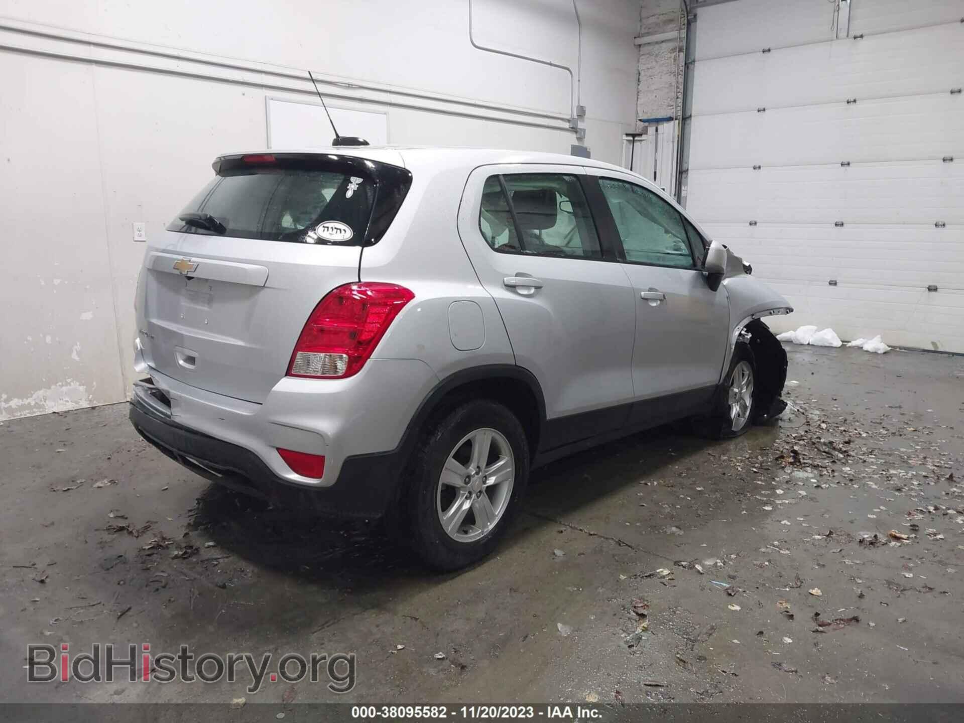 2019 CHEVROLET TRAX - VIN: 3GNCJNSB3KL108468 - Photo 4