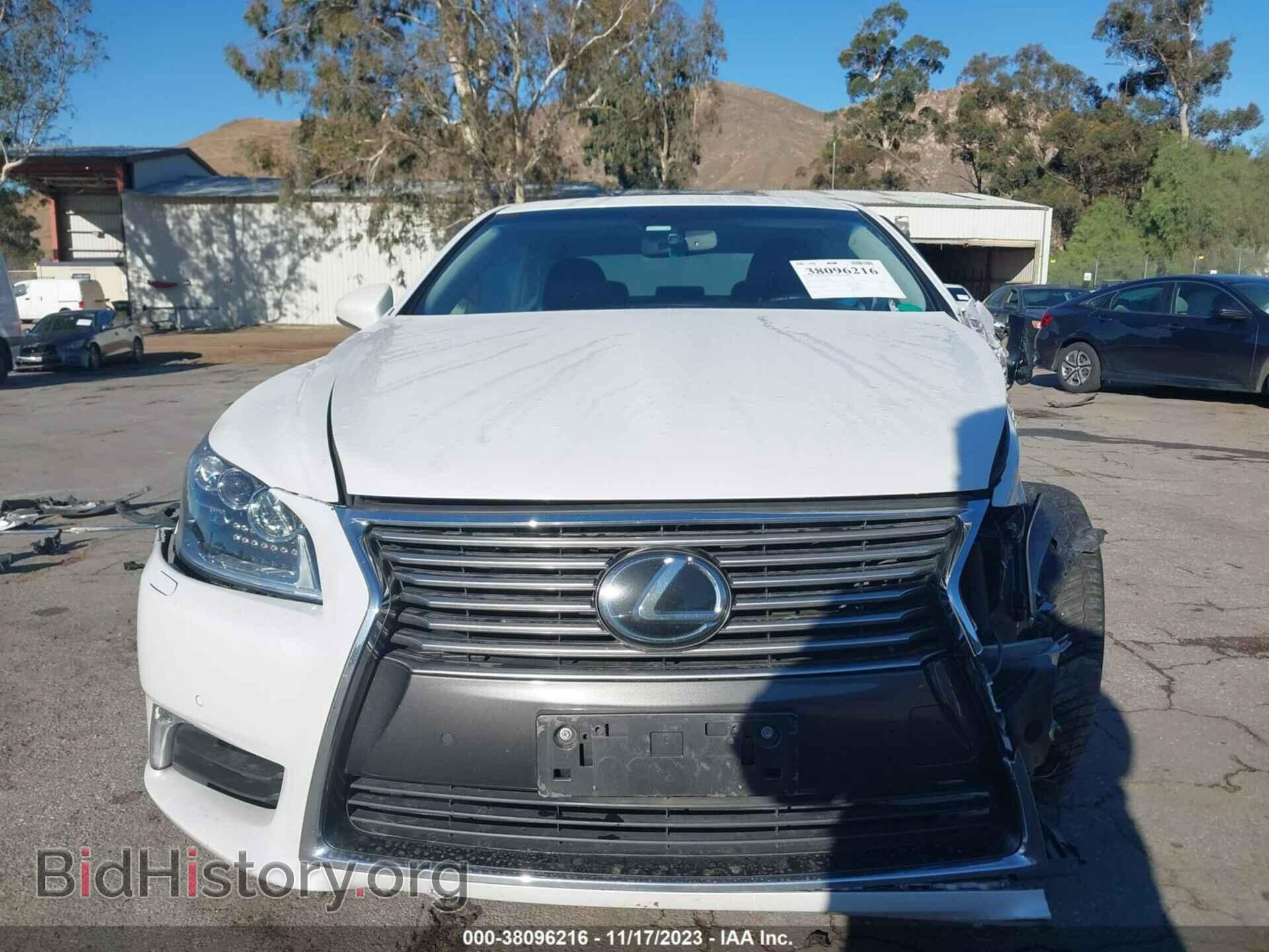 2016 LEXUS LS 460 - VIN: JTHCL5EF4G5026496 - Фото 12