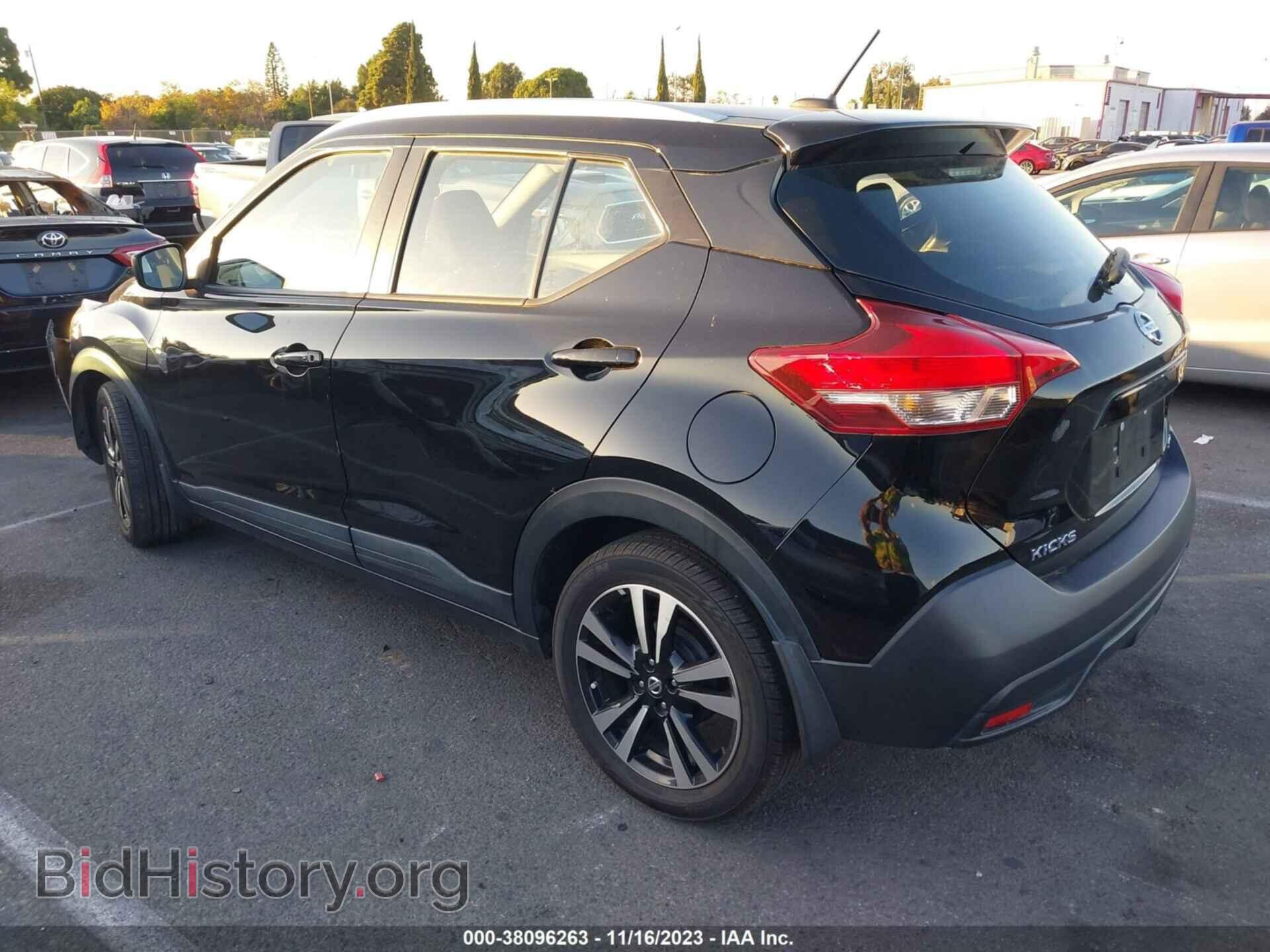 2019 NISSAN KICKS - VIN: 3N1CP5CU3KL486493 - Фото 3