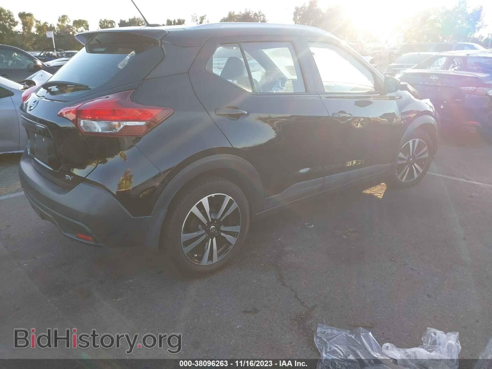 2019 NISSAN KICKS - VIN: 3N1CP5CU3KL486493 - Фото 4