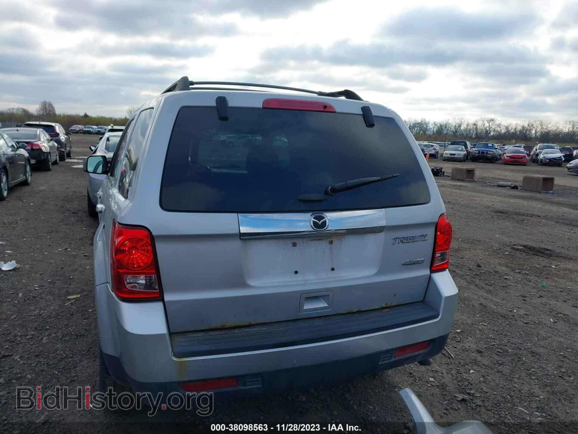 2011 MAZDA TRIBUTE - VIN: 4F2CY9C70BKM07178 - Фото 17
