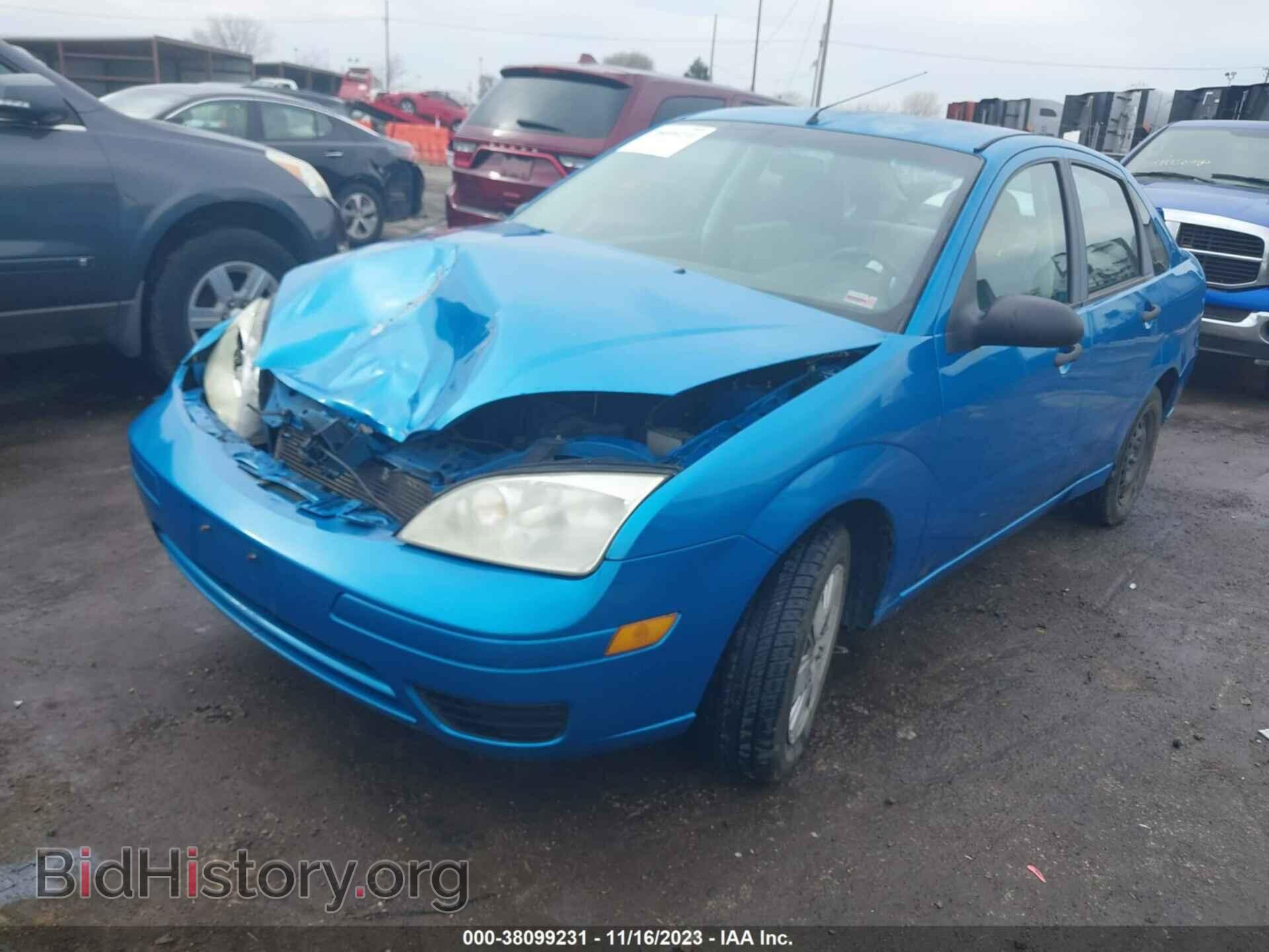 2007 FORD FOCUS - VIN: 1FAFP34N67W230345 - Фото 2