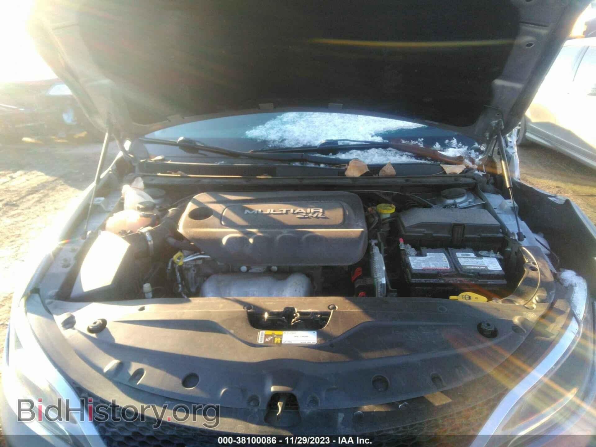2016 CHRYSLER 200 - VIN: 1C3CCCAB3GN192702 - Фото 10