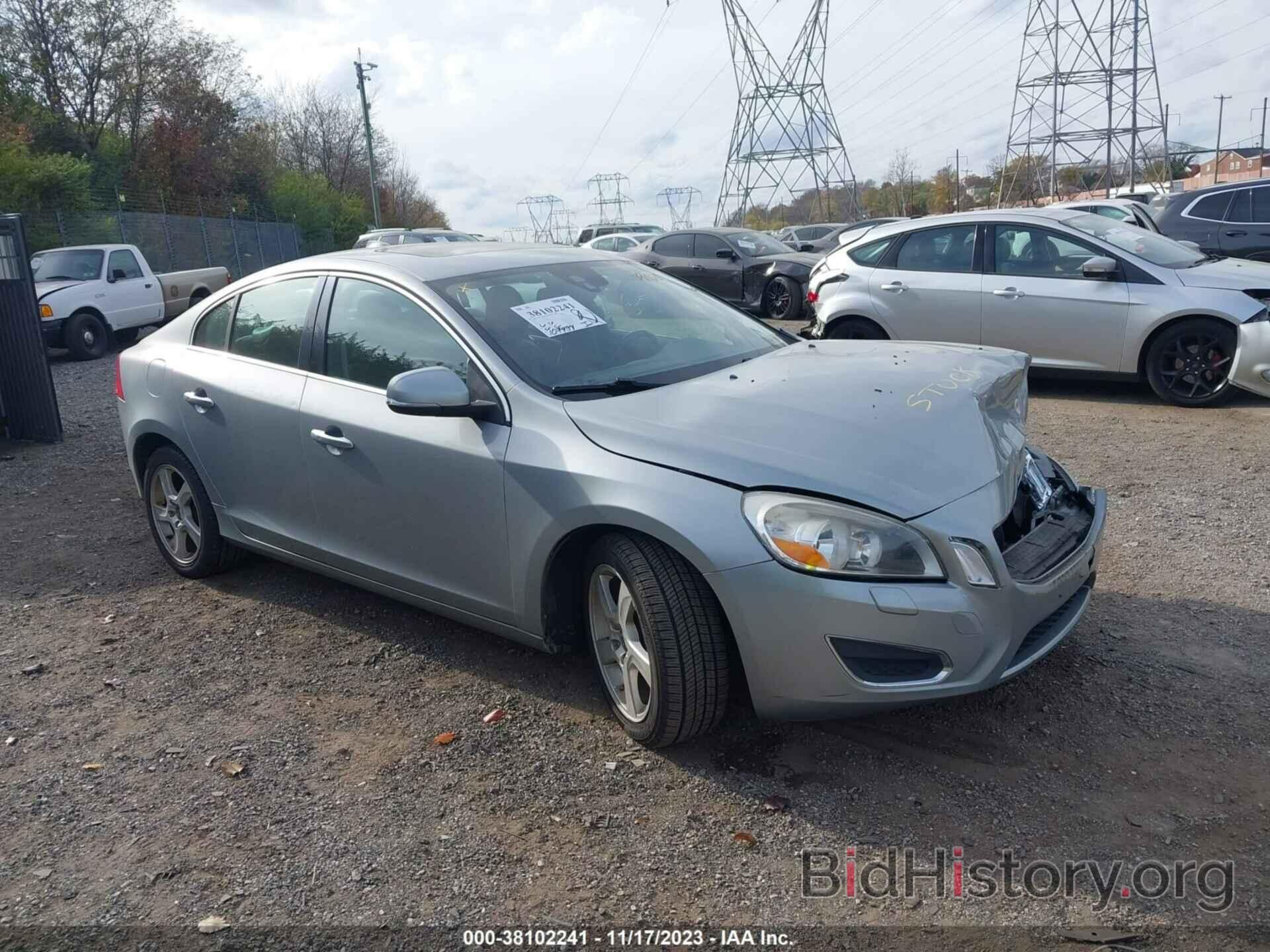 Photo YV1612FH3D1234434 - VOLVO S60 2013
