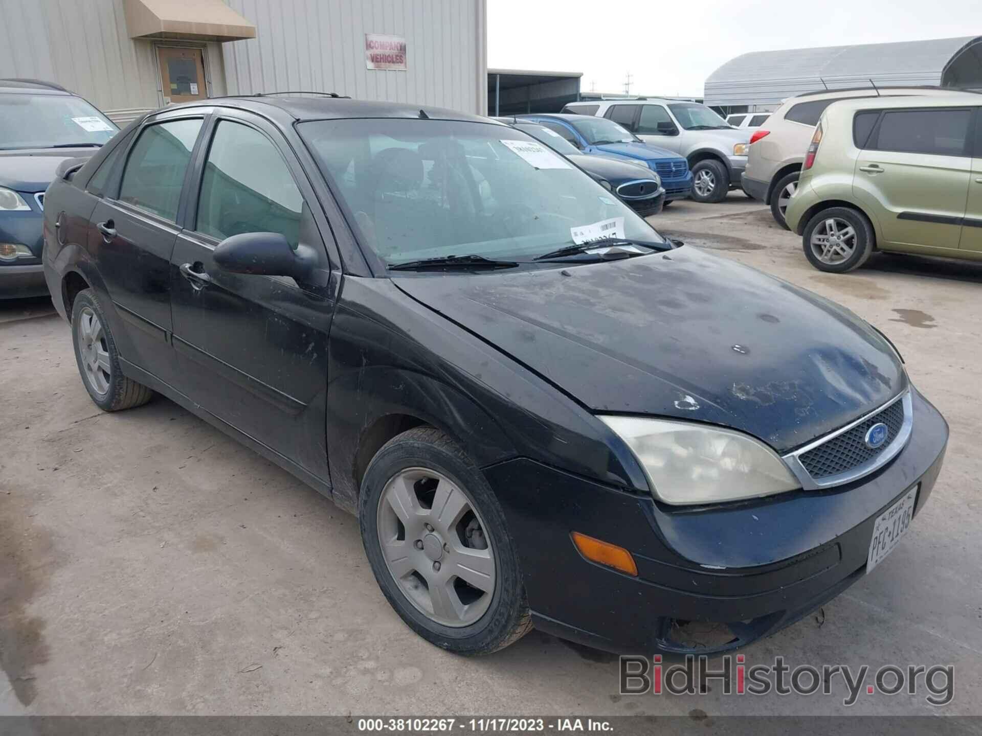 Photo 1FAHP34N96W204653 - FORD FOCUS 2006